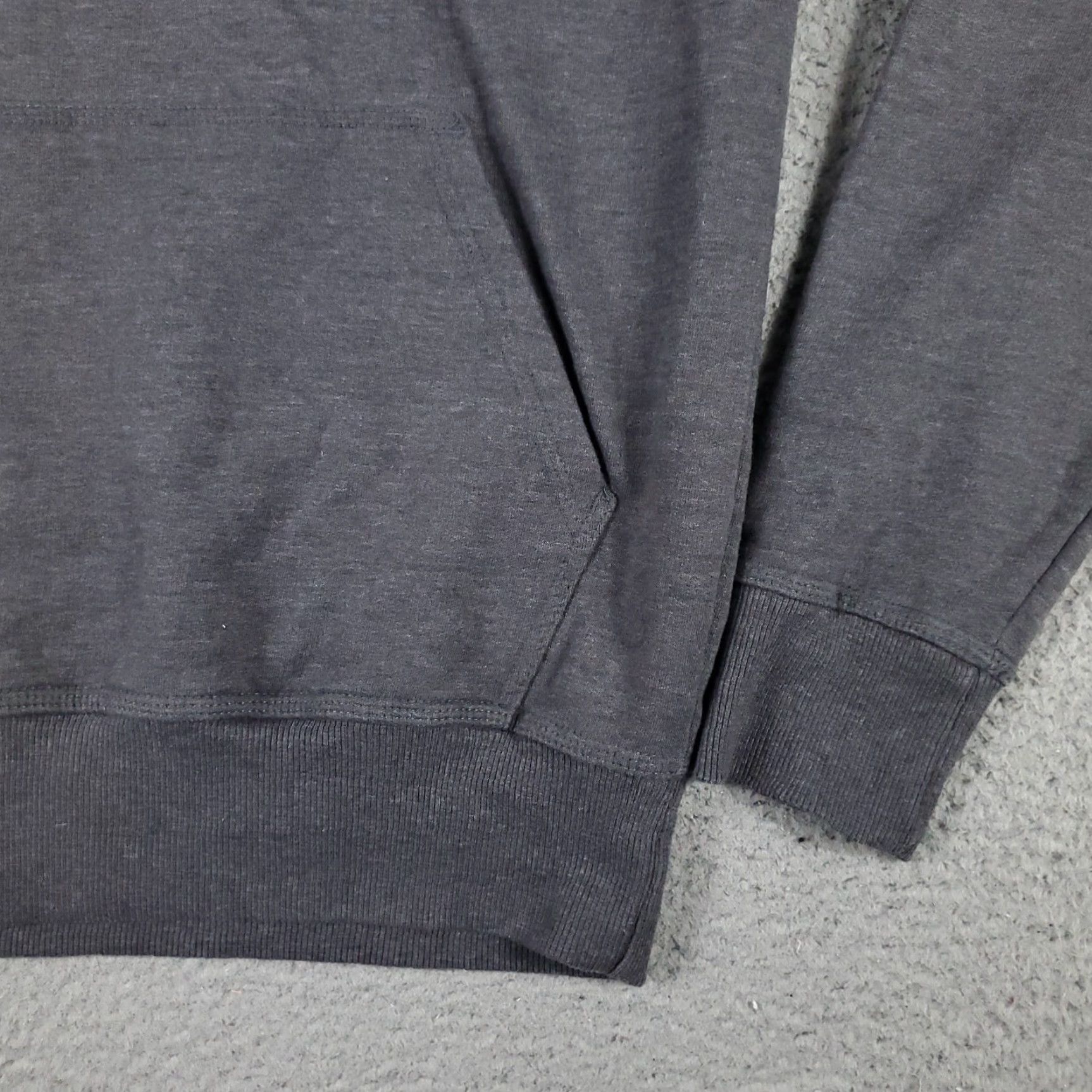 Champion VINTAGE Champion Men's Hoodie Pullover Sweatshirt S Gray Casual Fleece Logo Modern Size US S / EU 44-46 / 1 - 5 Thumbnail