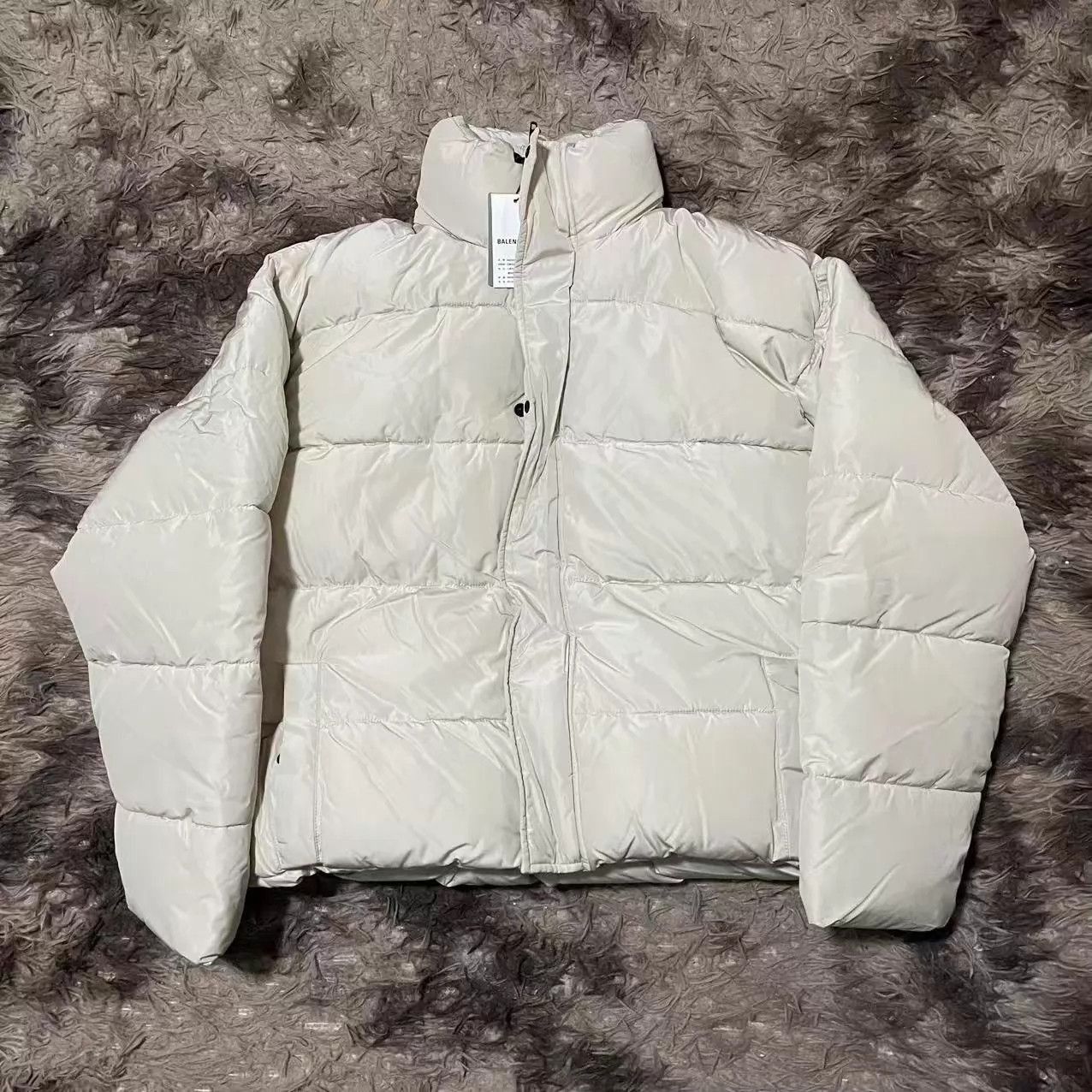 Balenciaga White Puffer Jacket - Size S Size US S / EU 44-46 / 1 - 1 Thumbnail