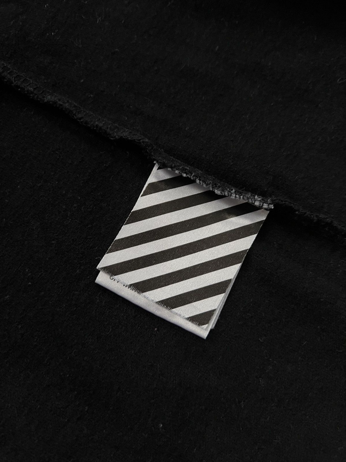 Off-White Off-White T-shirt from 2013 Size US XXL / EU 58 / 5 - 6 Thumbnail