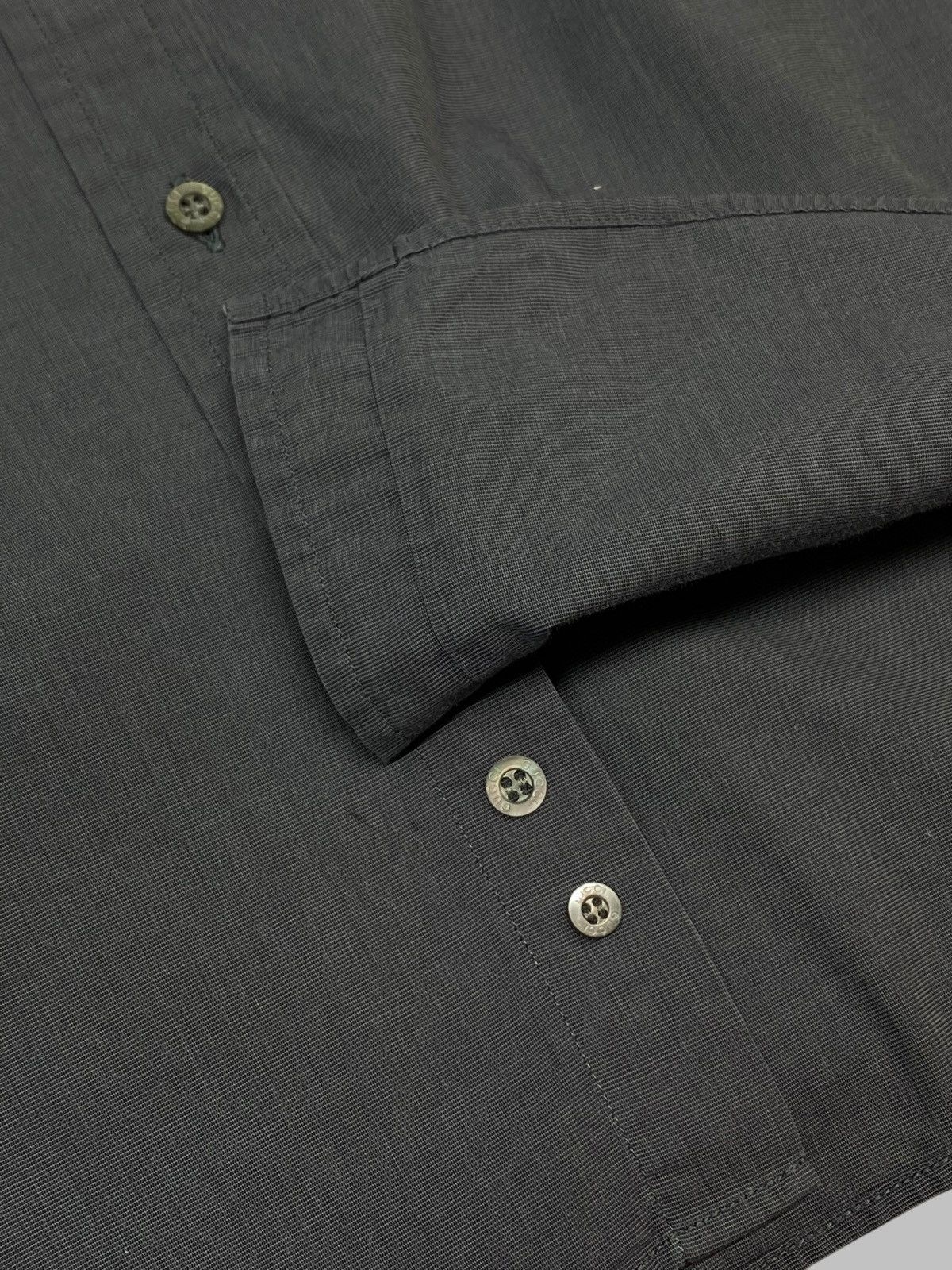 Gucci Vintage Gucci Gray Button Up Dress Shirt Rare Size US M / EU 48-50 / 2 - 20 Thumbnail