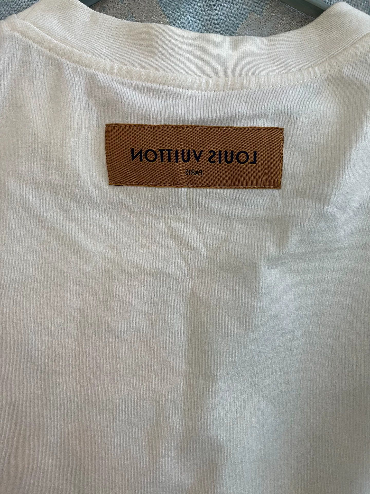 Louis Vuitton LV White Graffiti Dye Big Logo Tee M Size US M / EU 48-50 / 2 - 4 Thumbnail