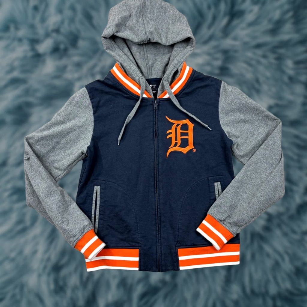 Vintage Detroit Tigers 5th & Ocean Full Zip Hoodie Navy Grey Orange M Baseball Embroidered Logo Pockets Varsity Jacket Style Shirt Mens Size US M / EU 48-50 / 2 - 1 Thumbnail