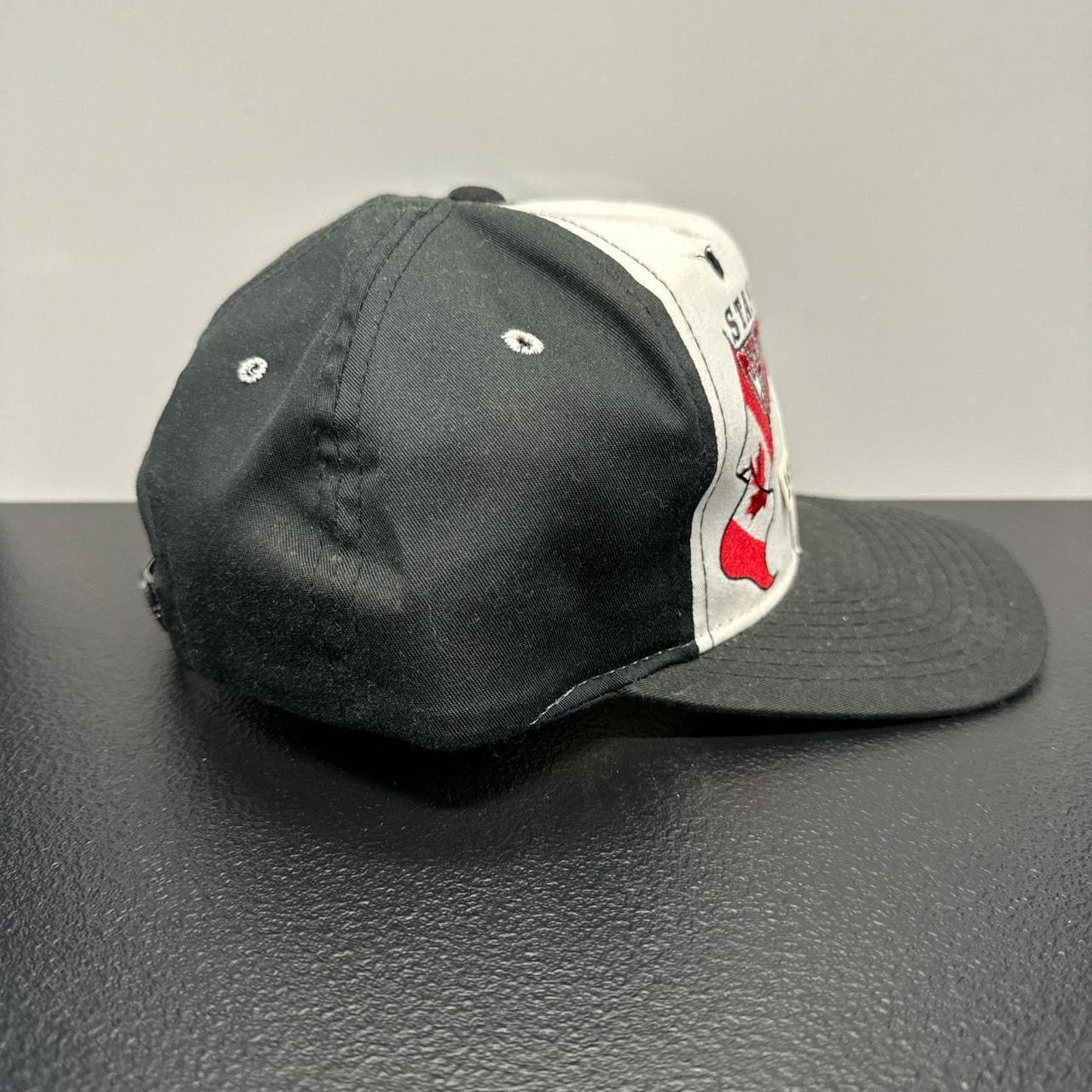 Starter × Vintage New Jersey Devils Vintage 90s Starter SnapBack Hat Size ONE SIZE - 3 Thumbnail