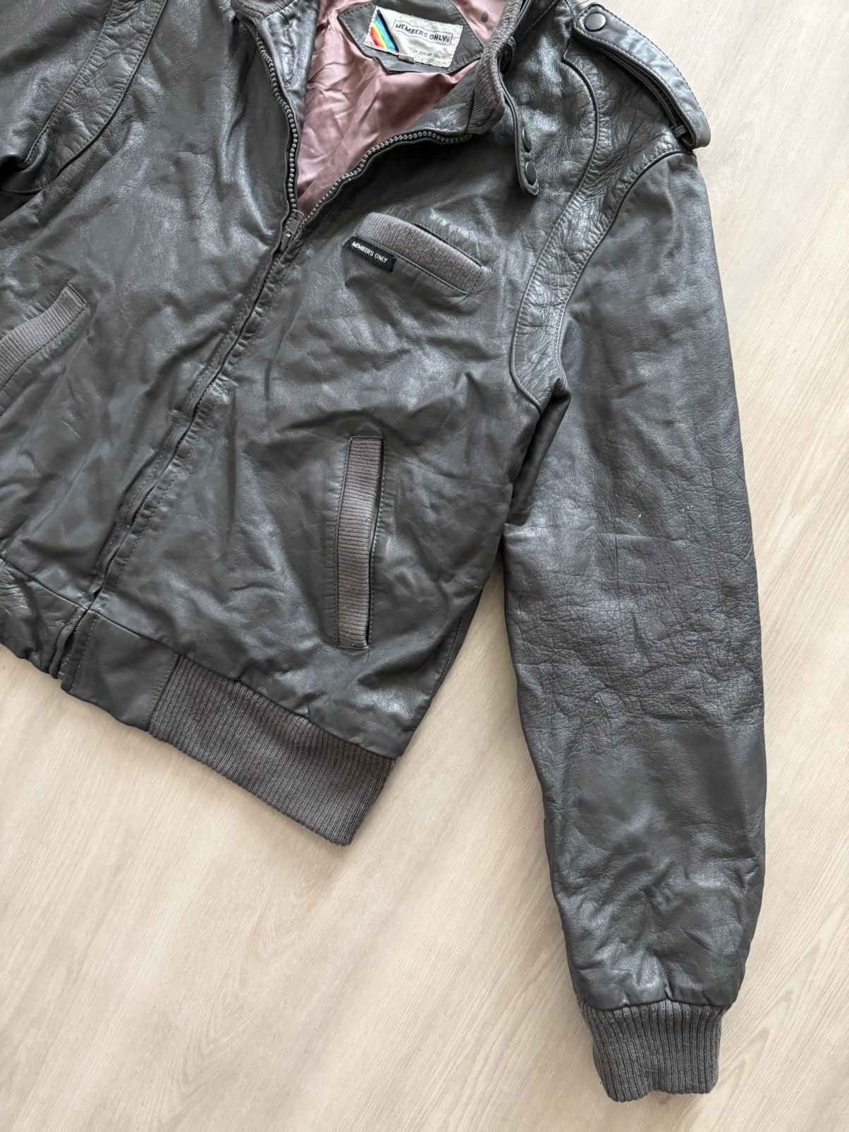 Members Only Vintage 80s Members Only Leather Bomber Jacket Sz 42 * Size US M / EU 48-50 / 2 - 4 Thumbnail