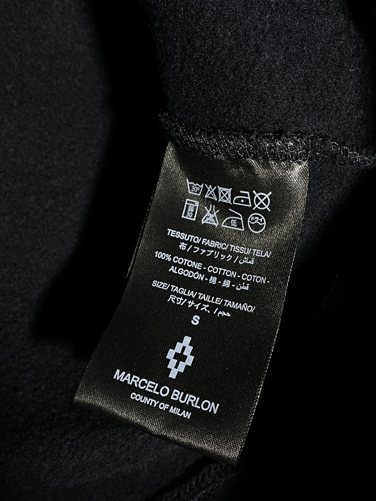 Marcelo Burlon Marcelo Burlon authentic black sweatshirt Size US S / EU 44-46 / 1 - 12 Thumbnail