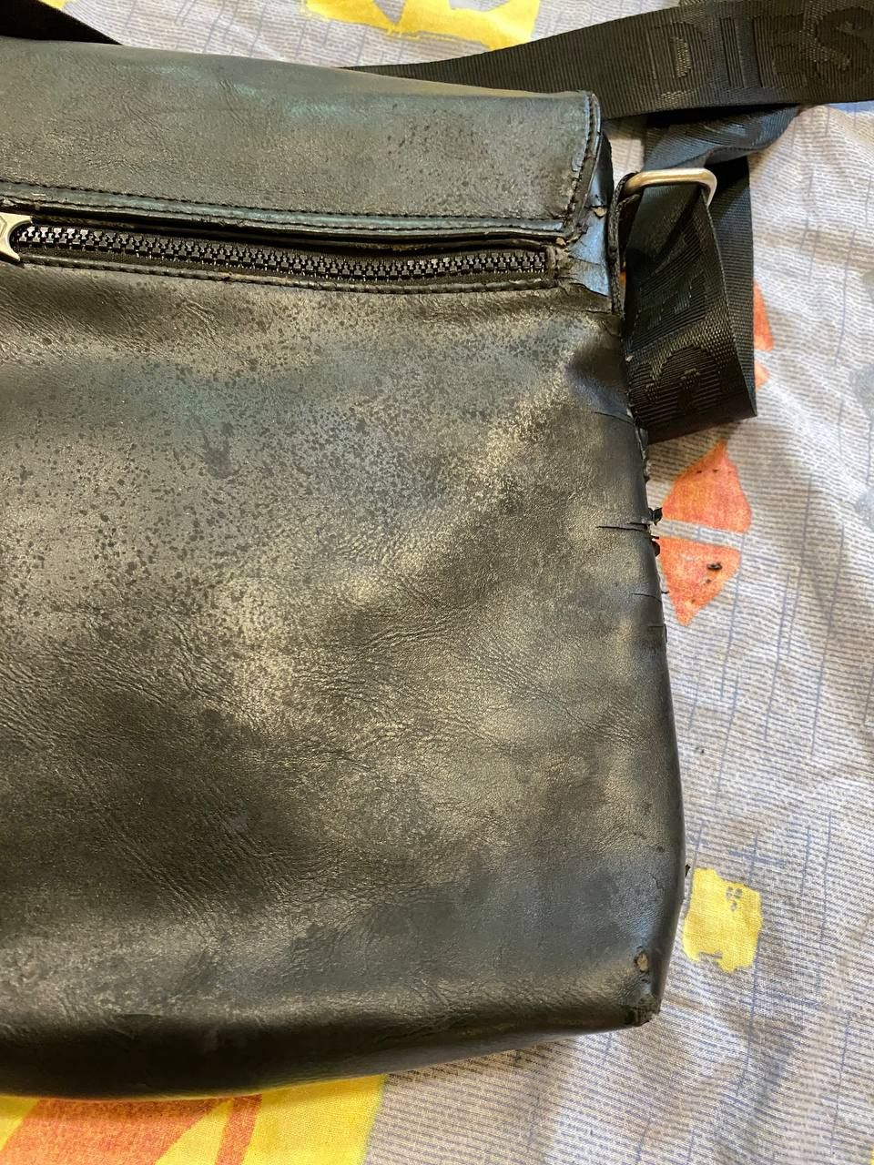 Diesel Vintage Diesel Shoulders Bag Y2K Big Logo Size ONE SIZE - 17 Thumbnail