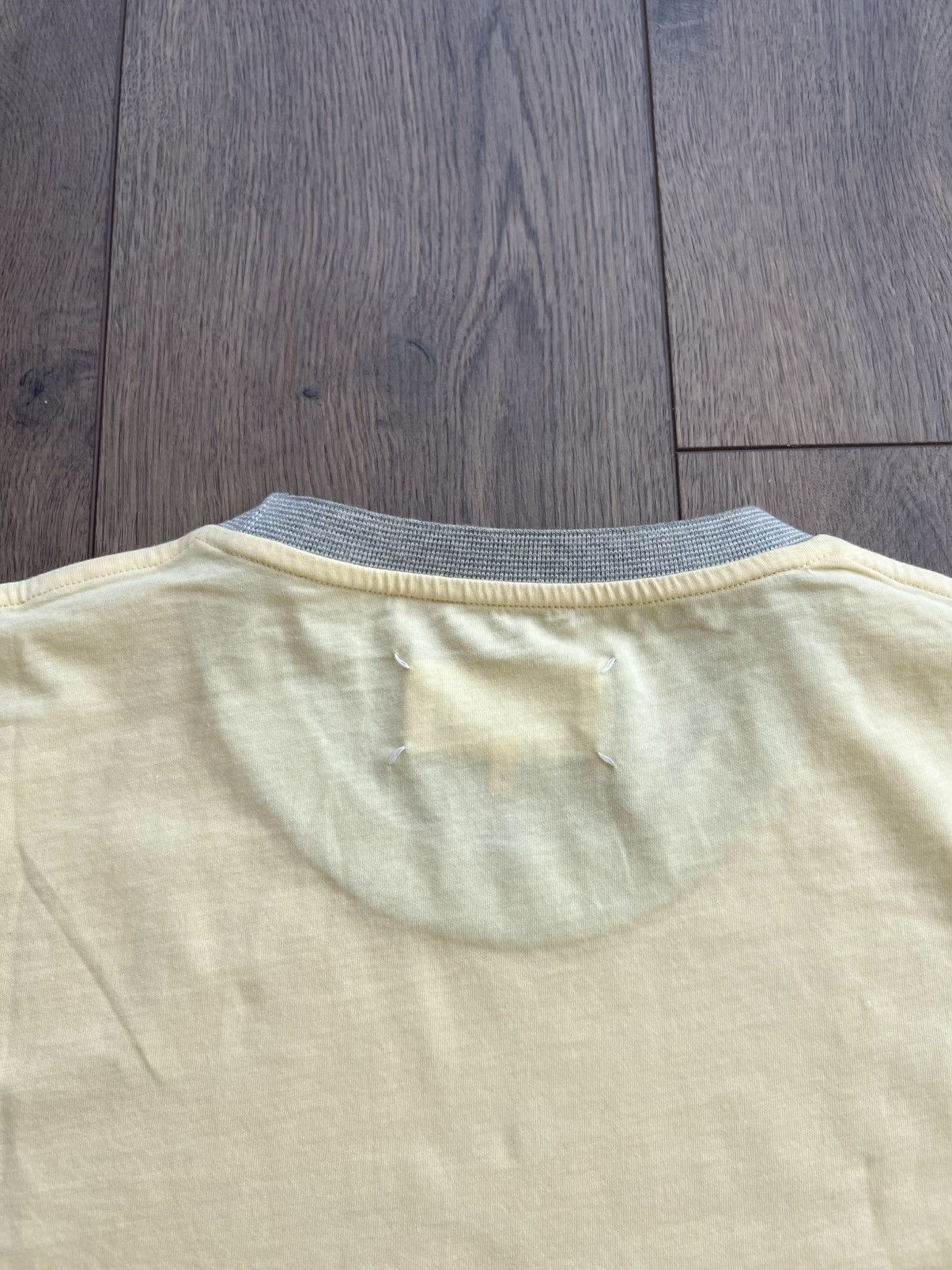Maison Margiela Sample Maison Margiela Pale Yellow T-Shirt Size US L / EU 52-54 / 3 - 6 Thumbnail