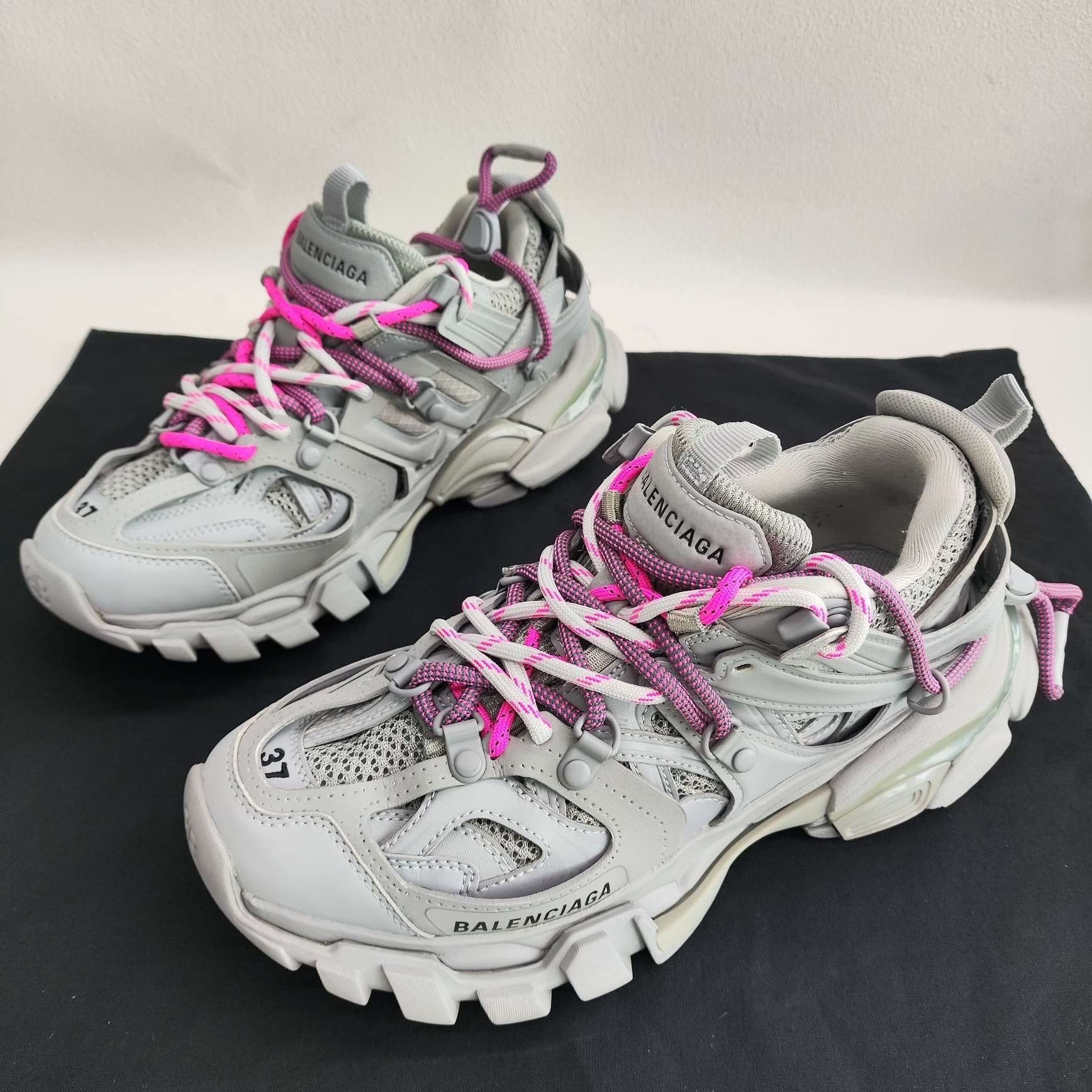Balenciaga Balenciaga Pink Lowtop Sneakers us_6-5 Women Size US 6.5 / IT 36.5 - 1 Thumbnail