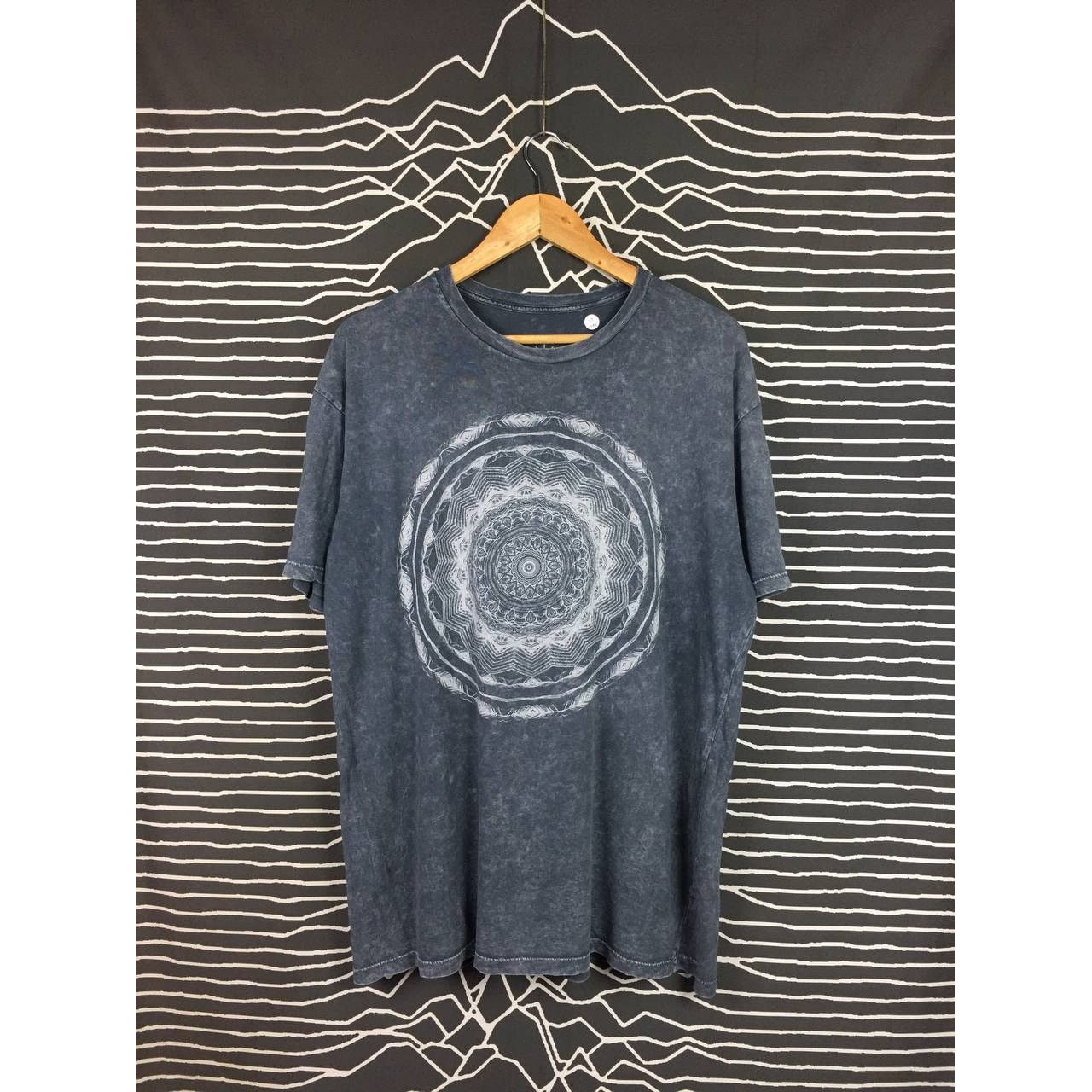 Vintage Life Clothing Co. Mandala Graphic Art Crewneck Tee Size US L / EU 52-54 / 3 - 2 Thumbnail