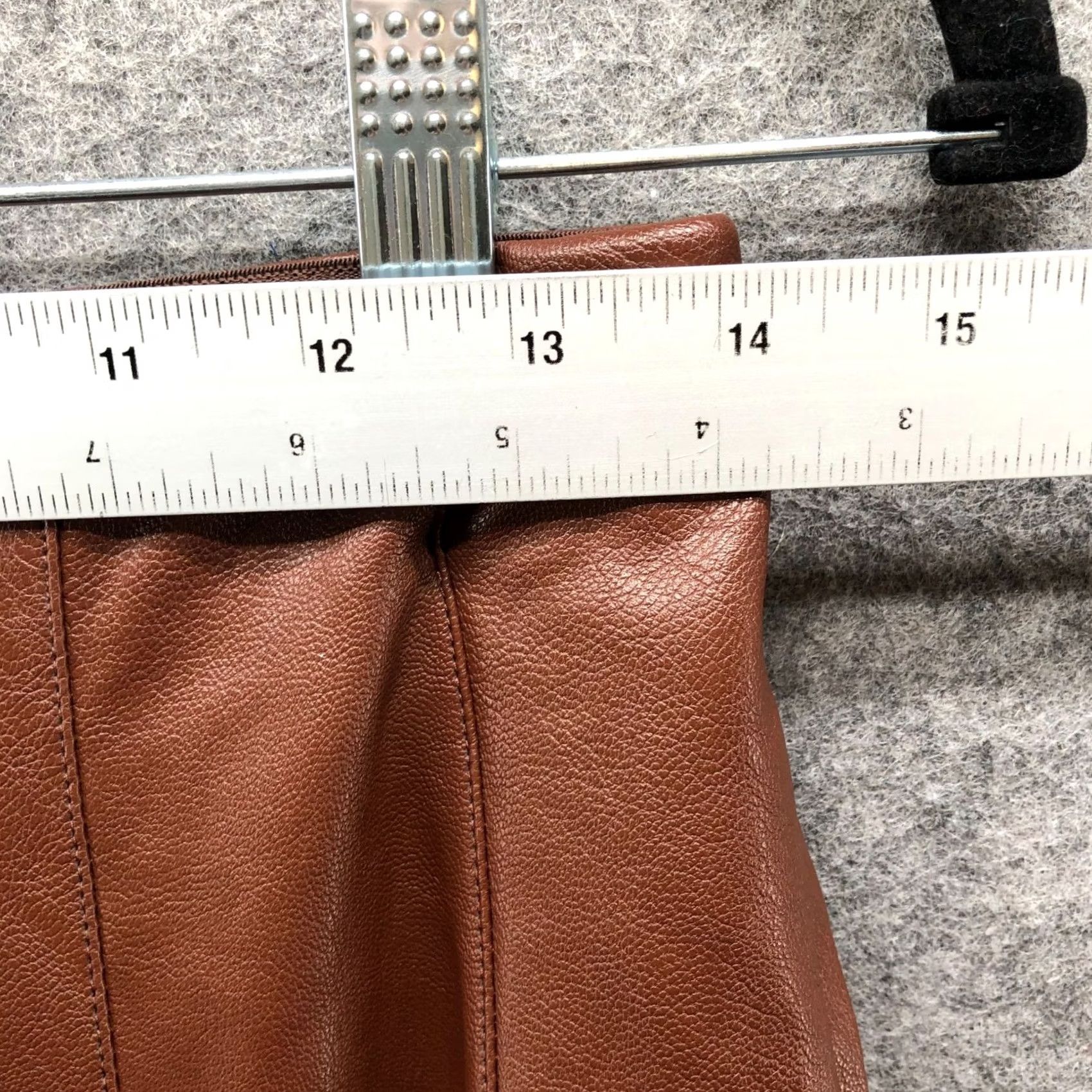 Express Express Faux Leather Tapered Leg Pants Womens 4L Long Brown High Waisted Pleated Tapered Leg Pants Size 27" / US 4 / IT 40 - 5 Thumbnail
