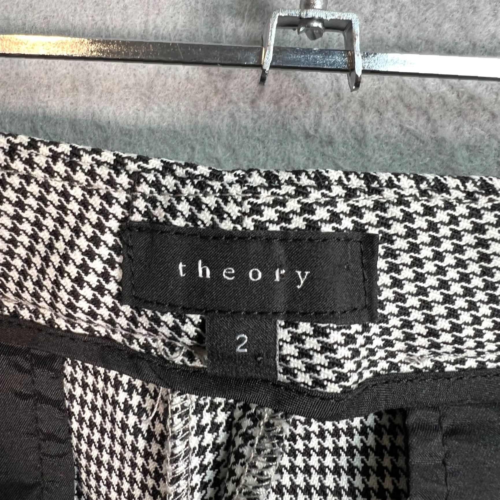 Theory VINTAGE Theory Pants Womens 2 Houndstooth Slim Leg Tapered Wool Virgin Wool Blend Gray Dress Pants Womens Size 26" / US 2 / IT 38 - 3 Thumbnail
