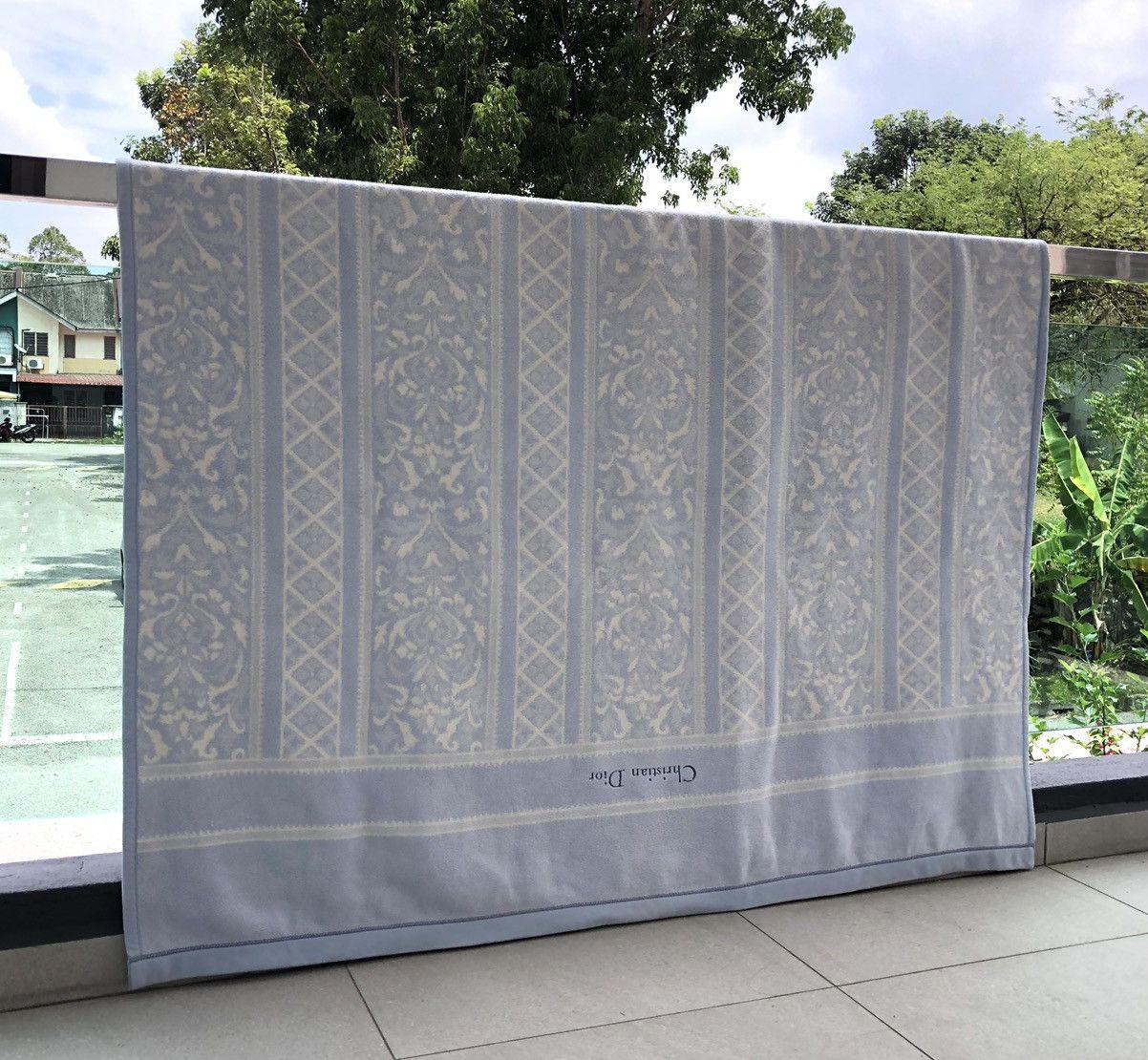 Christian Dior Monsieur Christian Dior Luxury Blanket 100% Cotton Size 140cm x 200cm Size ONE SIZE - 2 Thumbnail