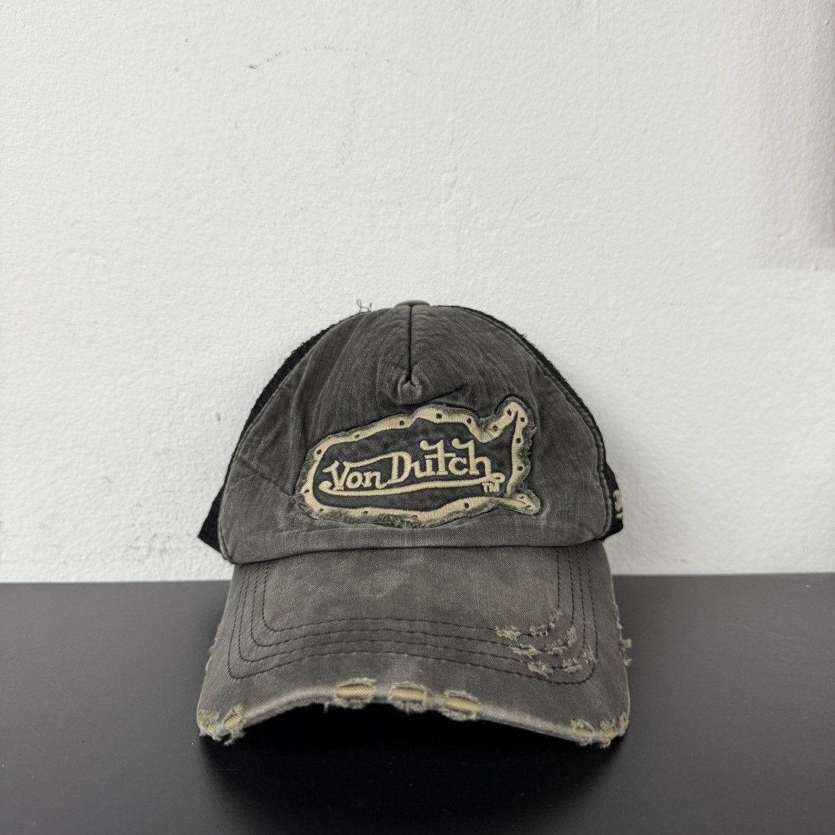 Von Dutch Vintage Rare Distressed Von Dutch Hat Size ONE SIZE - 1 Thumbnail