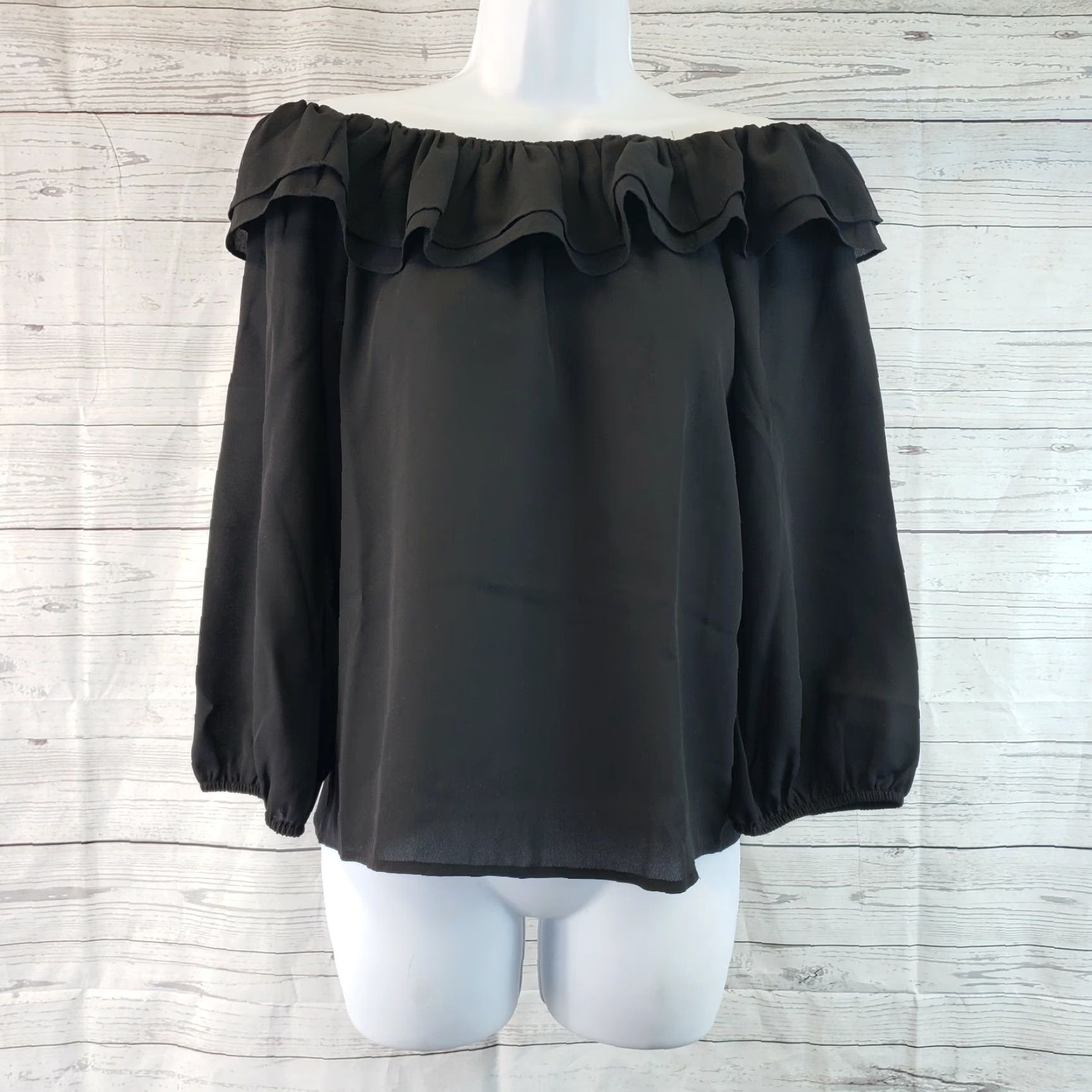 J.Crew VINTAGE? (no) J.CREW MERCANTILE WOMENS Blouse XS Solid Black Off Shoulder Ruffle 3/4 Sleeve Polyester Convertible Casual Womens Size XS / US 0-2 / IT 36-38 - 2 Thumbnail