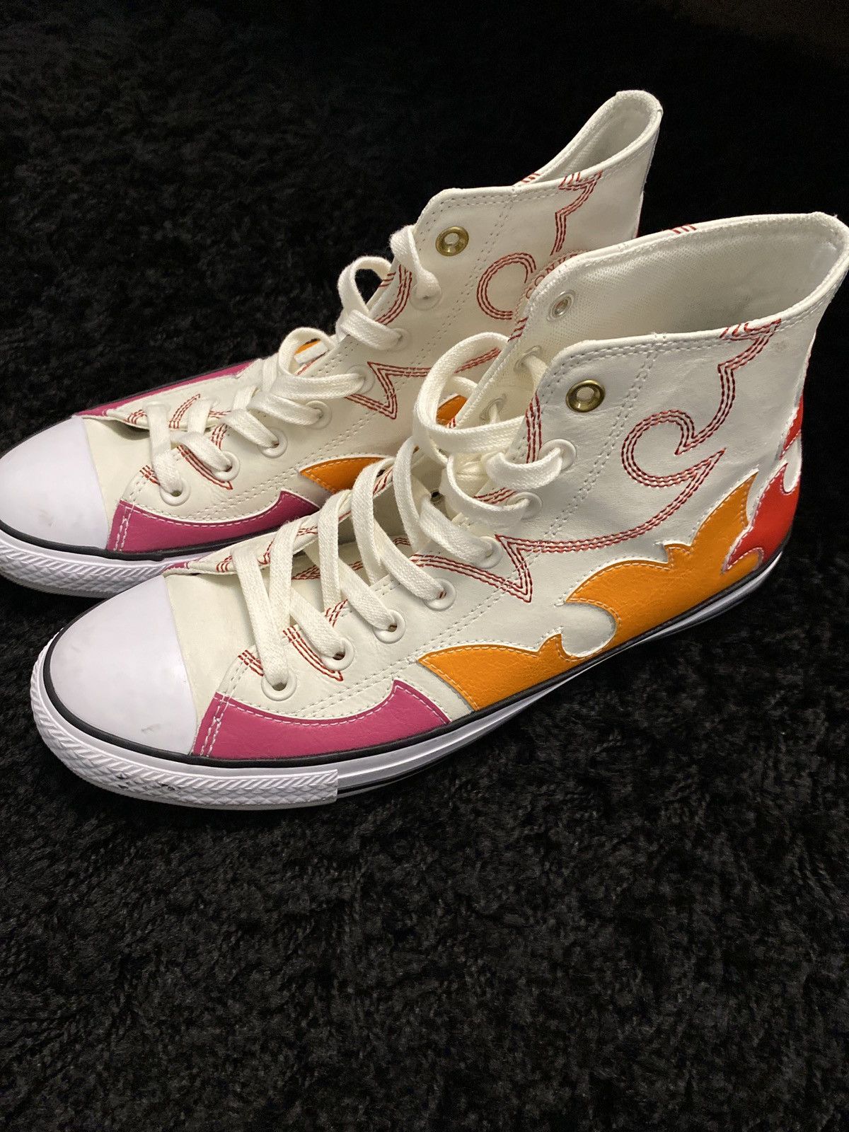 Converse Women/mens Size US 11 / IT 41 - 6 Thumbnail