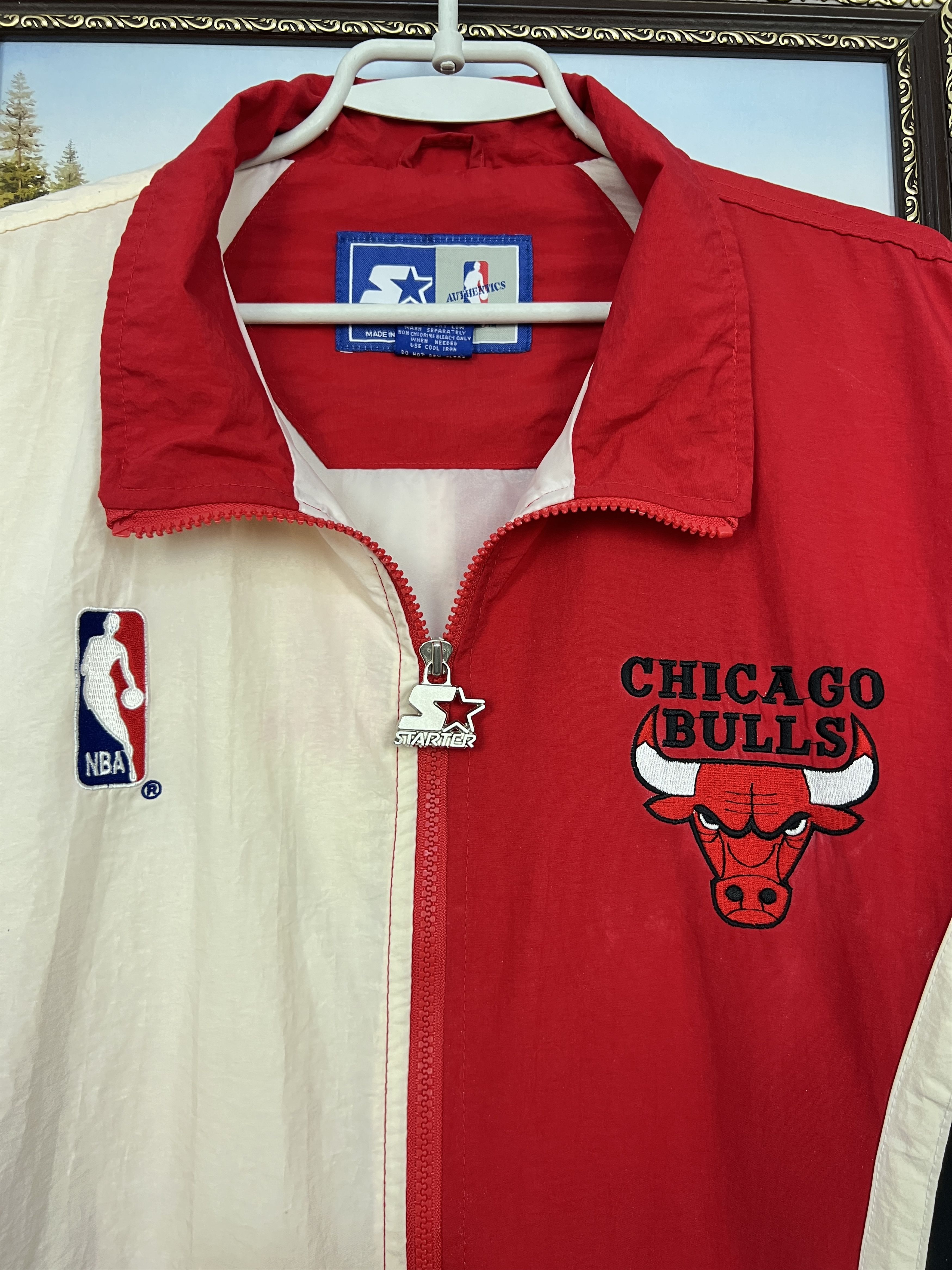 Starter Vintage 90's Starter Chicago Bulls NBA Warm Up Jacket Size US L / EU 52-54 / 3 - 3 Thumbnail
