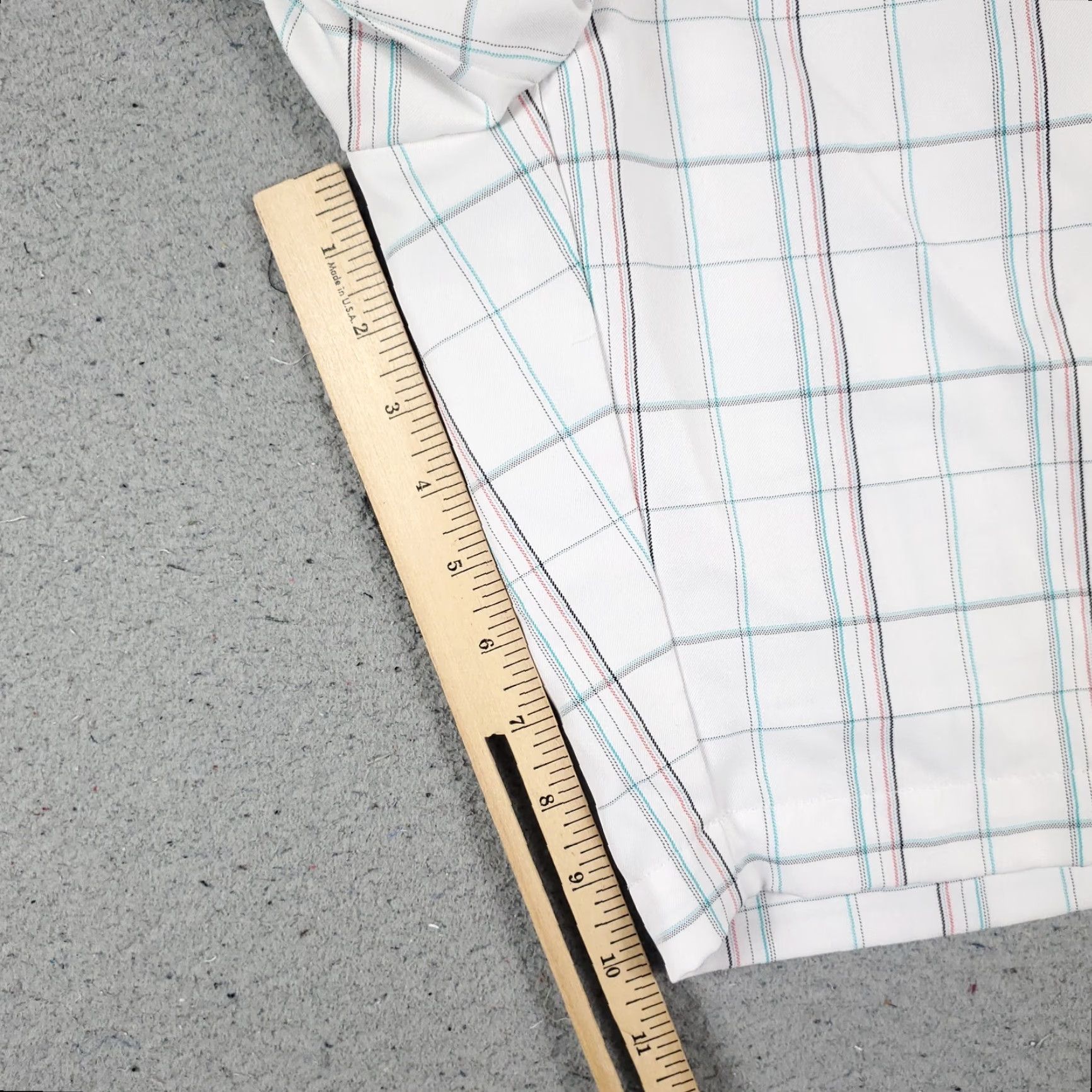 Vintage Greg Norman Shorts Mens Size 34 White Blue Check Golf Casual Flat Front Chino Regular Waist 34 Size US 34 / EU 50 - 6 Thumbnail