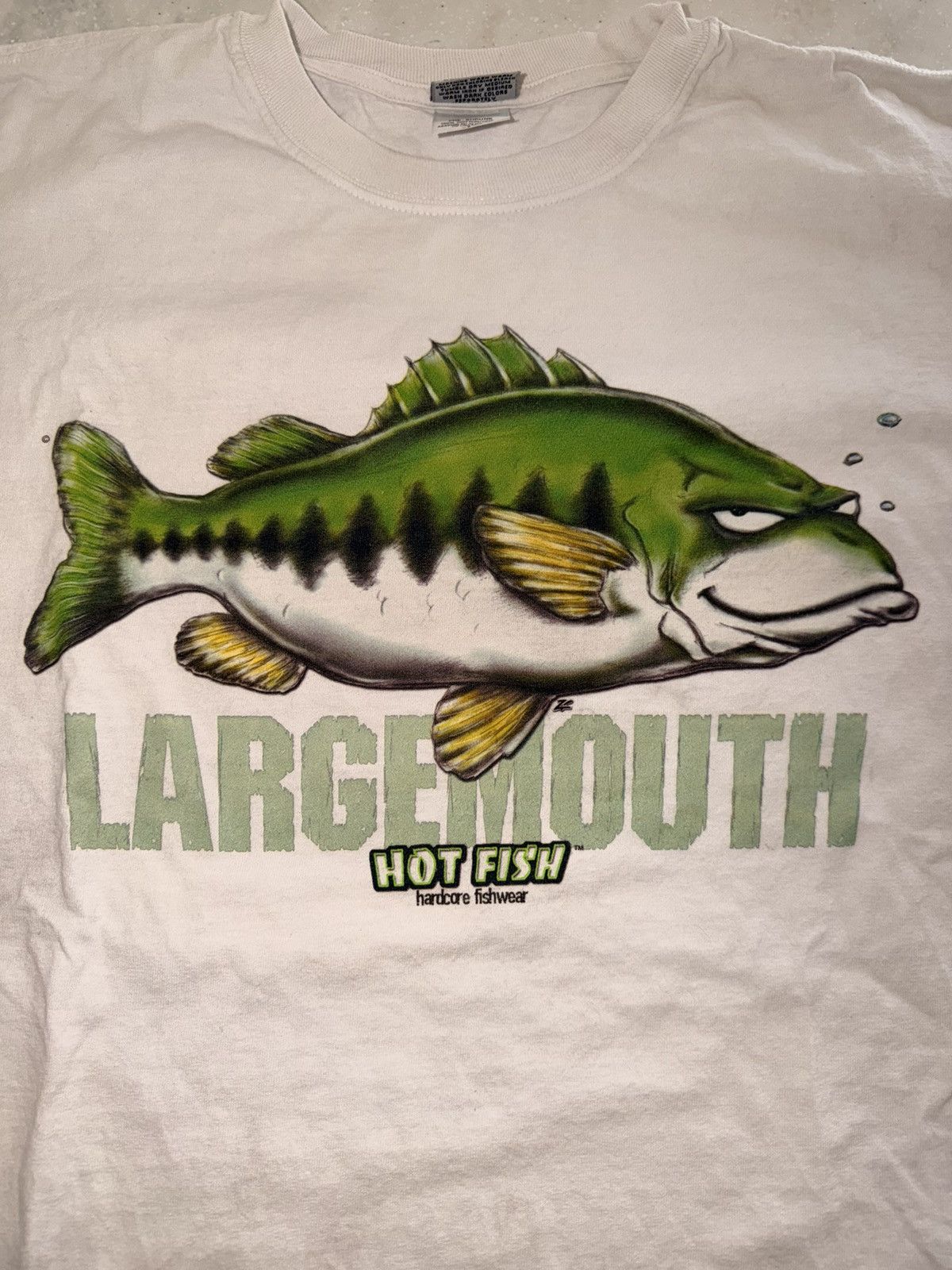Vintage Vintage Hot Fish tee Size US L / EU 52-54 / 3 - 2 Thumbnail