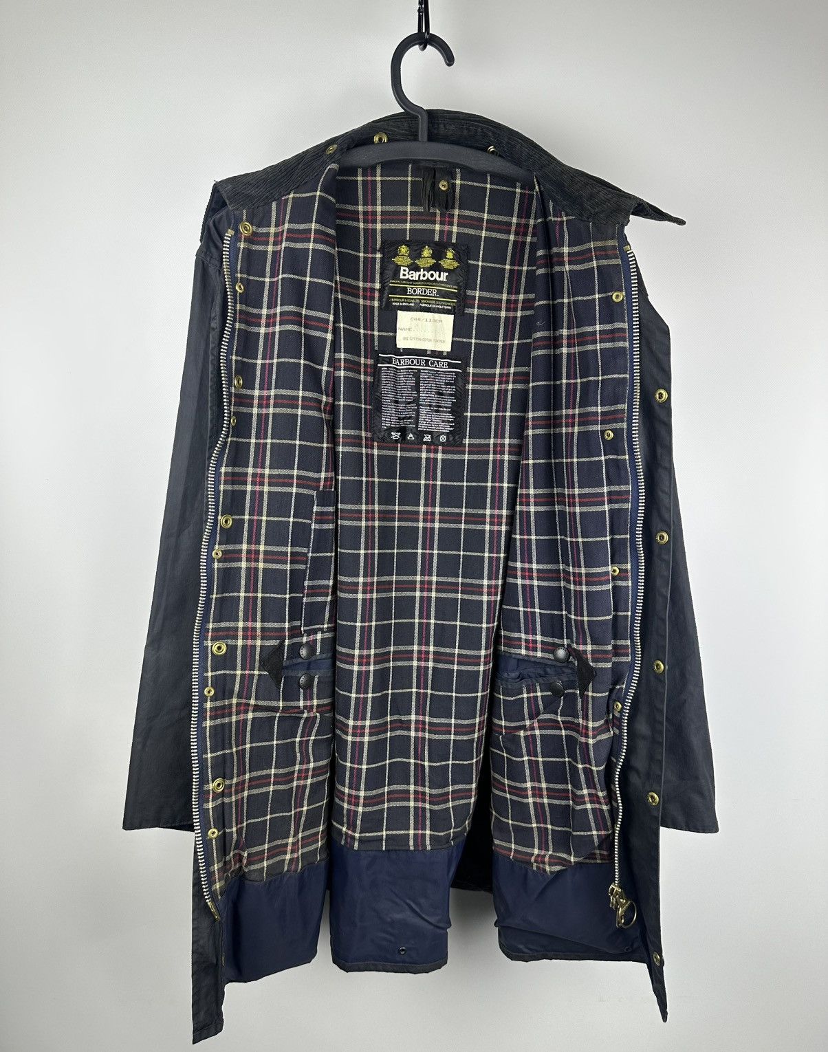 Barbour Barbour Border Waxed Jacket Blue C44/112CM Vintage England Size US L / EU 52-54 / 3 - 6 Thumbnail
