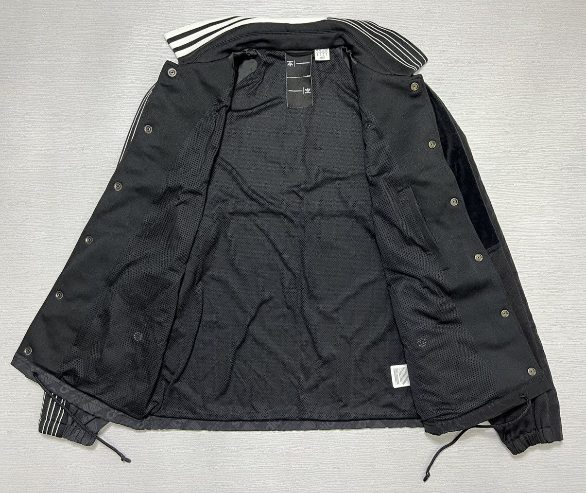 Adidas × Alexander Wang Adidas - Alexander Wang - A/W 17’ - Patch Jacket Size US S / EU 44-46 / 1 - 3 Thumbnail