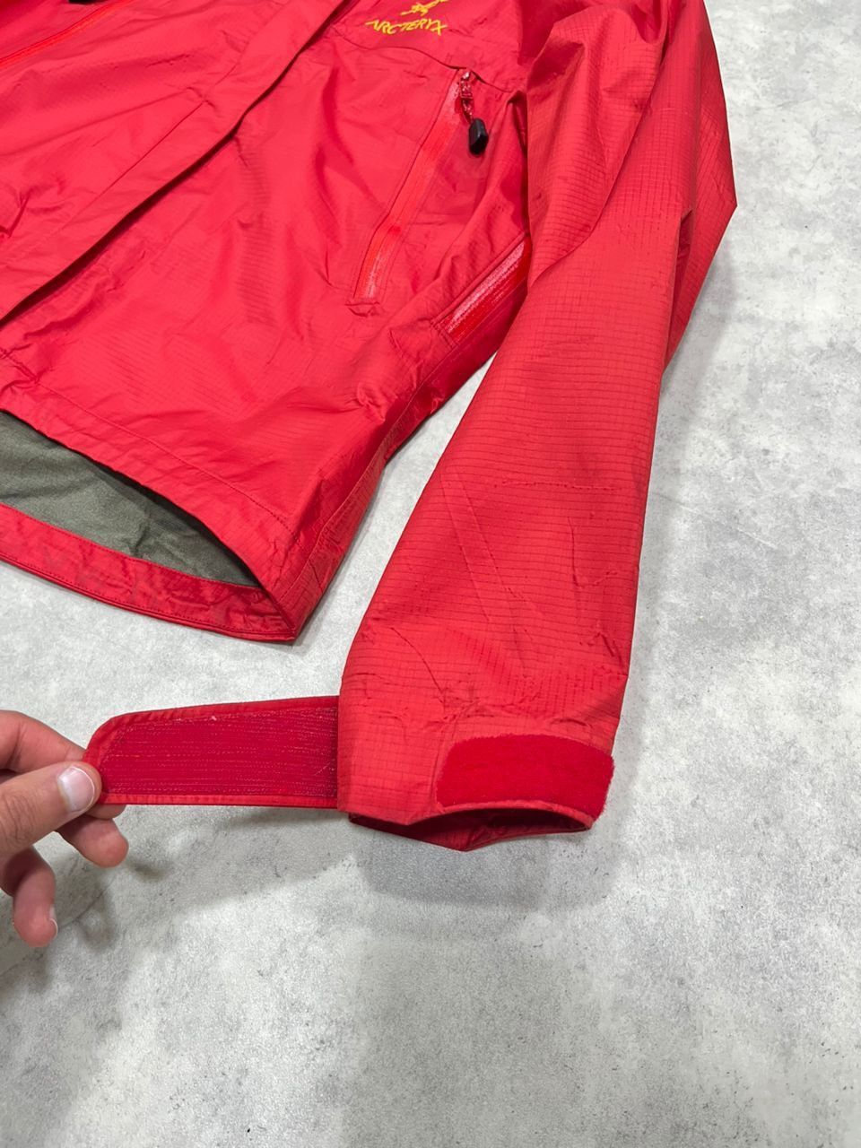Arc'teryx Arcteryx vintage Beta LT Jacket First Generation (Gold Logo) Size XS / US 0-2 / IT 36-38 - 4 Thumbnail