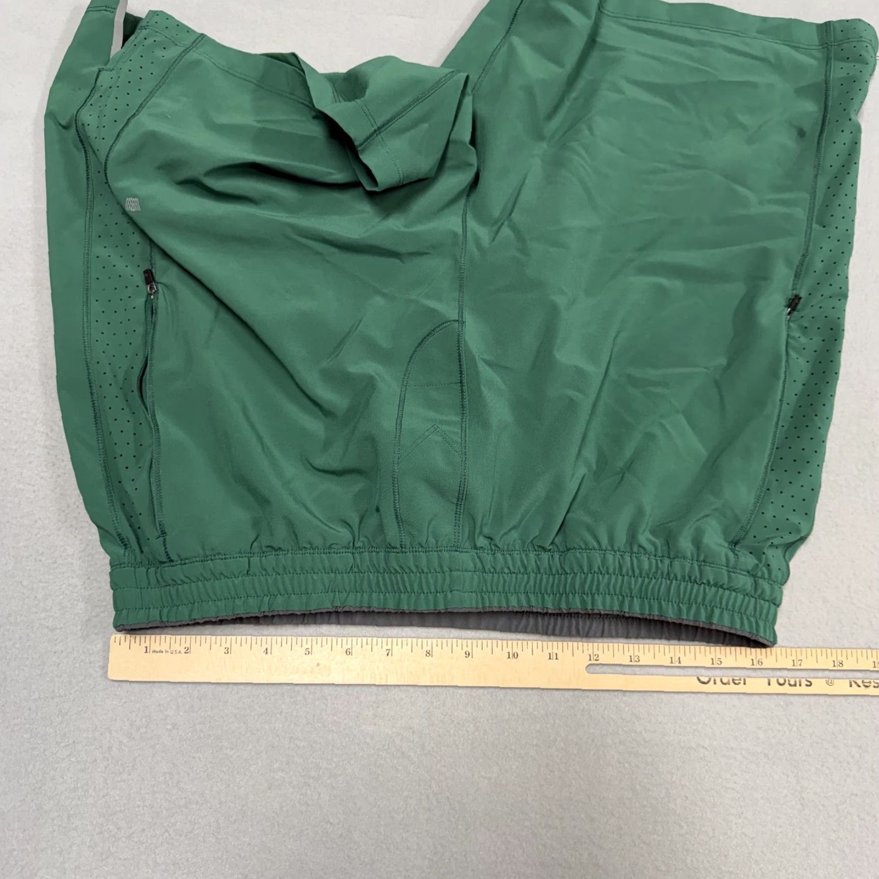 Vintage Mack Weldon Shorts Mens Large Green Athletic Zip Pockets Quick Dry 7" Inseam Size US 33 - 6 Thumbnail