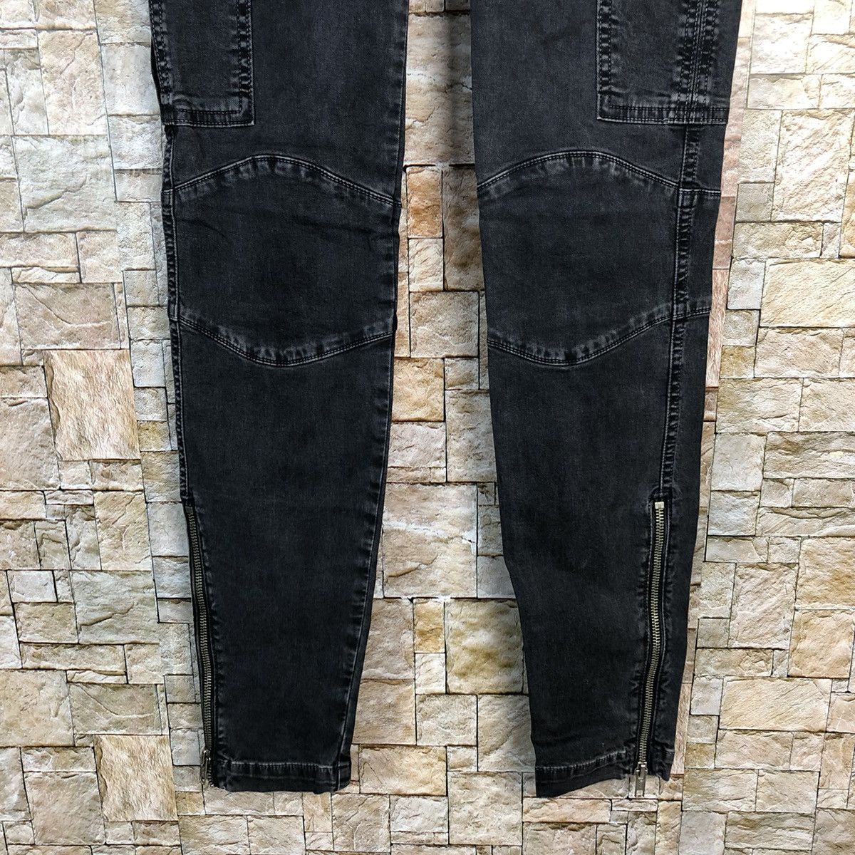Japanese Brand Japanese Brand Black Cargo Multipocket Pants #A444 Size 26" / US 2 / IT 38 - 7 Thumbnail
