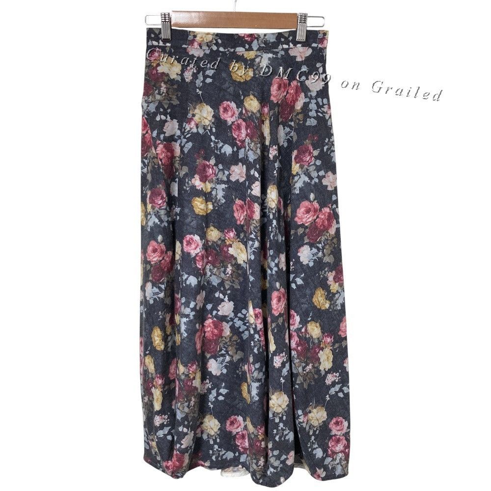 Comme des Garcons Comme des Garcons Floral A-Line Skirt Size 34" / US 12 / IT 48 - 1 Thumbnail