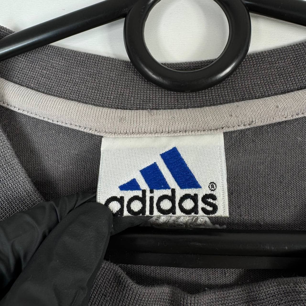 Adidas Adidas Vintage Grey T-Shirt Utility Pocket Tee Minimalist L Size US L / EU 52-54 / 3 - 3 Thumbnail