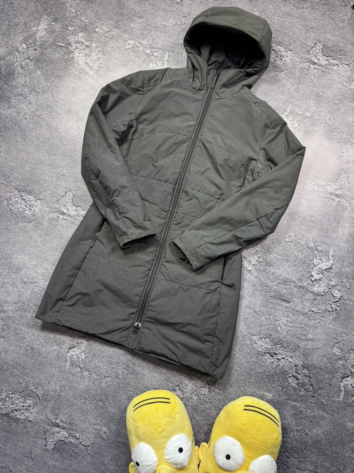 Arc'teryx Arc'teryx Women's Insulated Long Jacket Size L / US 10 / IT 46 - 1 Thumbnail
