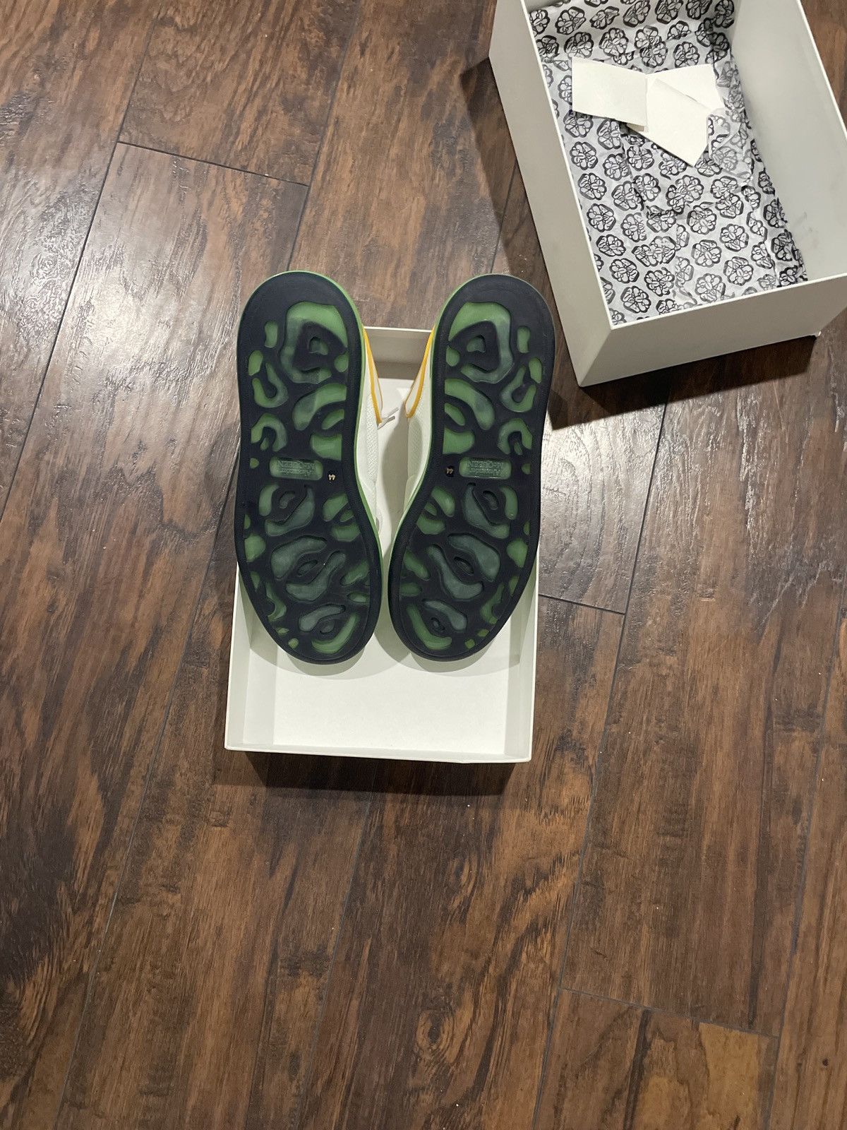 Alexander McQueen (Classic Mesh) Sneaker