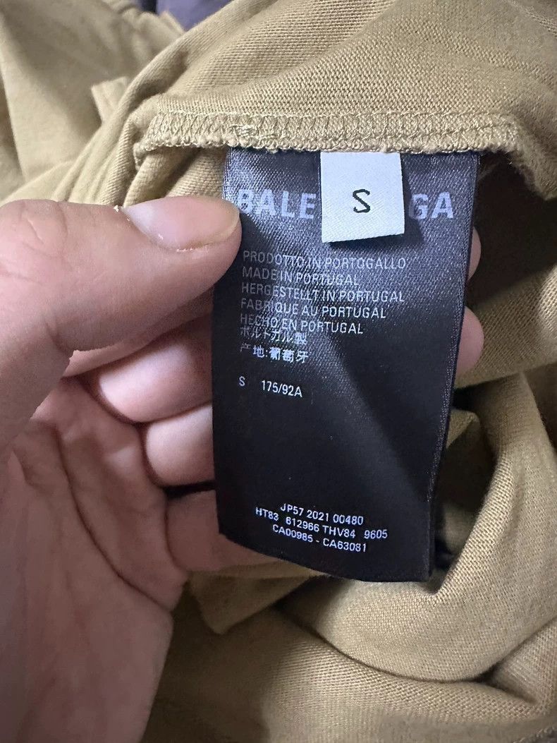Balenciaga Balenciaga Khaki WFP Short Sleeves Size US S / EU 44-46 / 1 - 4 Thumbnail