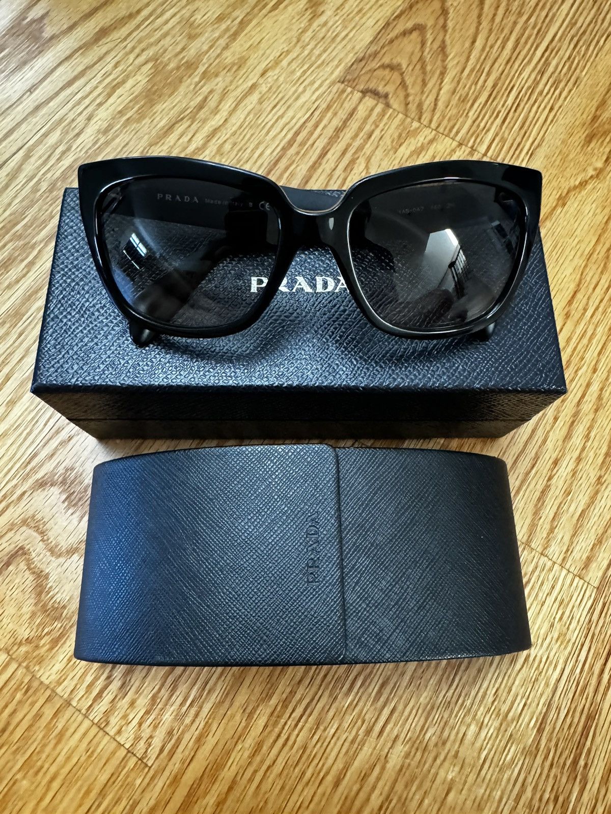 Prada Cat Eye Prada Sunglasses Size ONE SIZE - 1 Thumbnail