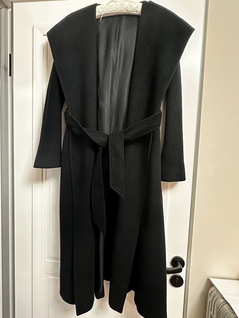 Max Mara Max Mara Black cashmere coat Size S / US 4 / IT 40 - 1 Thumbnail