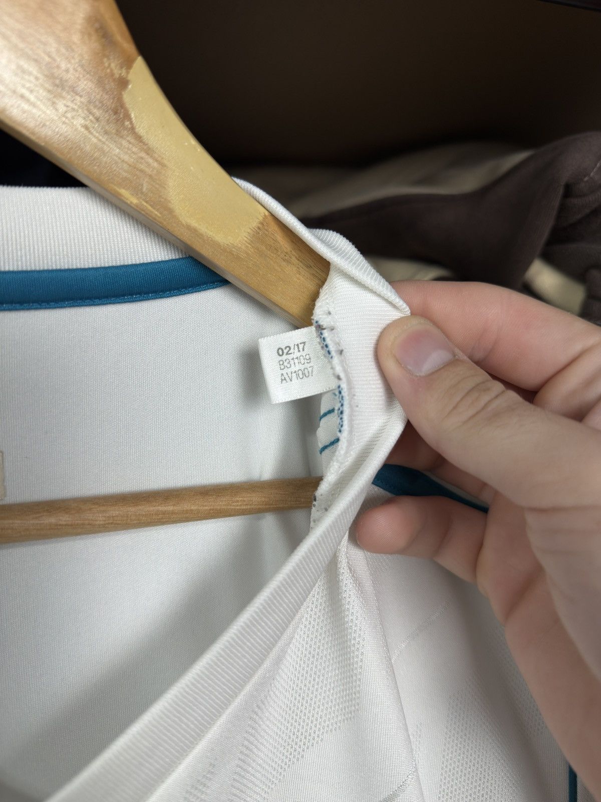 Adidas ADIDAS REAL MADRID 2017/2018 FOOTBALL SHIRT SOCCER JERSEY Size US XL / EU 56 / 4 - 7 Thumbnail