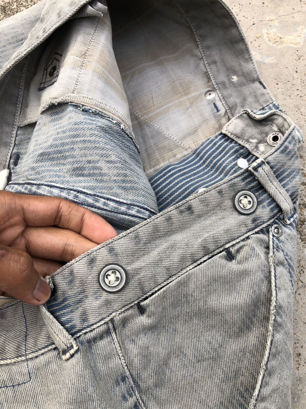 Other FADED STRIPED BUCKLE BACK JEANS BY DENIM CO Size US 33 - 11 Thumbnail