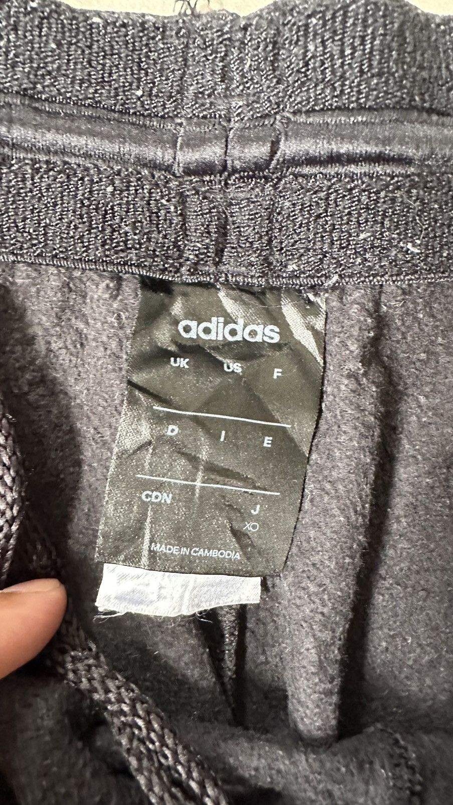 Adidas VINTAGE ADIDAS WELL FADED TRACK PANT Size US 38 / EU 54 - 6 Thumbnail