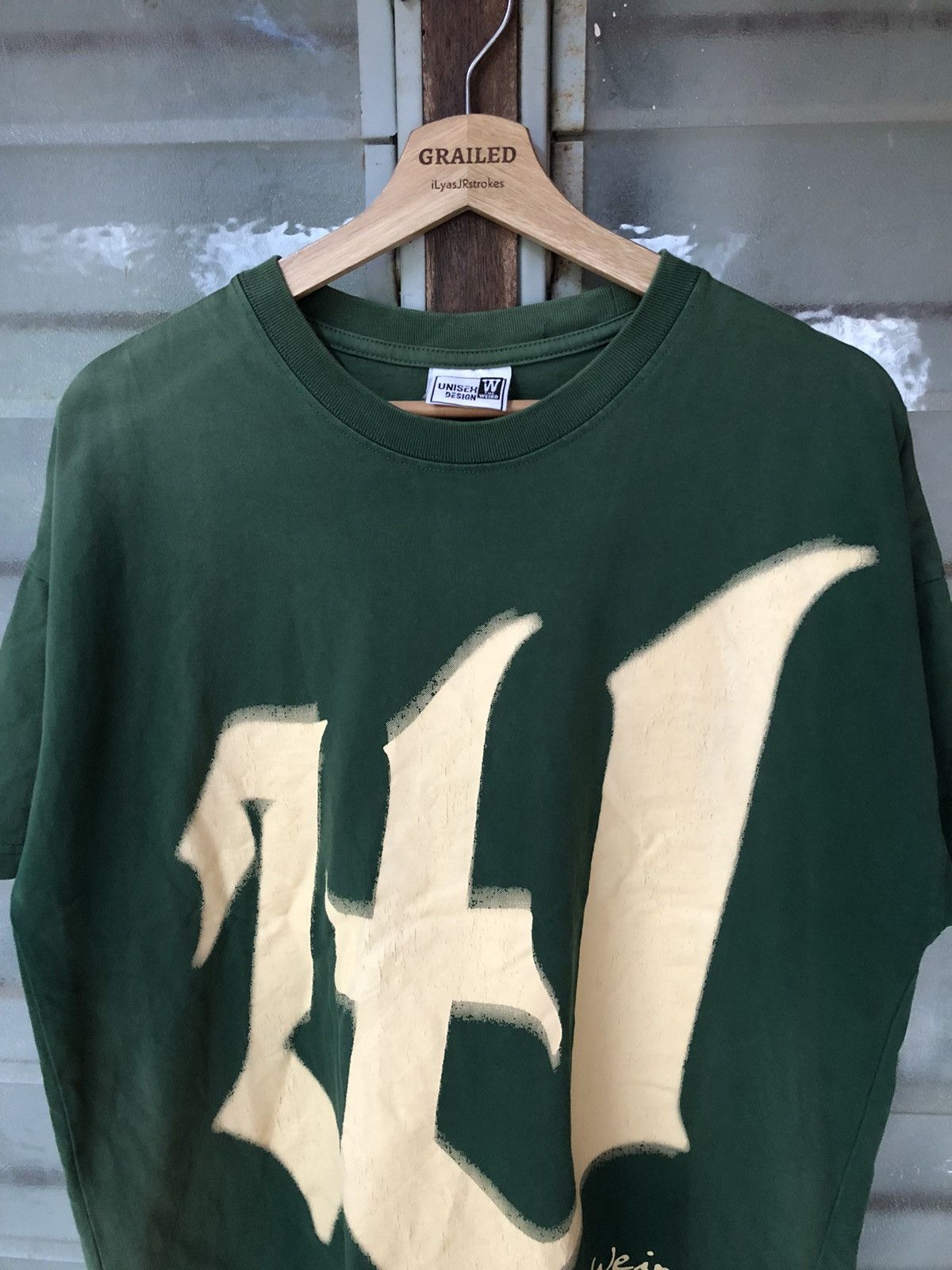 Vintage Vintage The Weird Studio Streetwear Faded Shirt Tee Size US XL / EU 56 / 4 - 3 Thumbnail