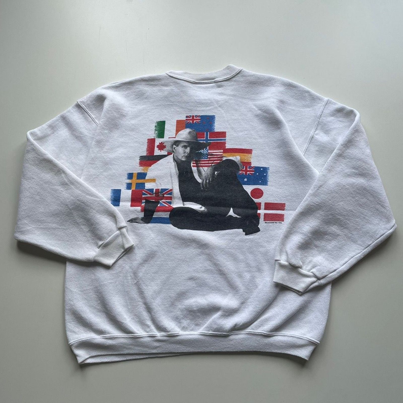 Band Tees Vintage 90s Garth Brooks World Tour Art Crewneck Large White Size US L / EU 52-54 / 3 - 1 Thumbnail