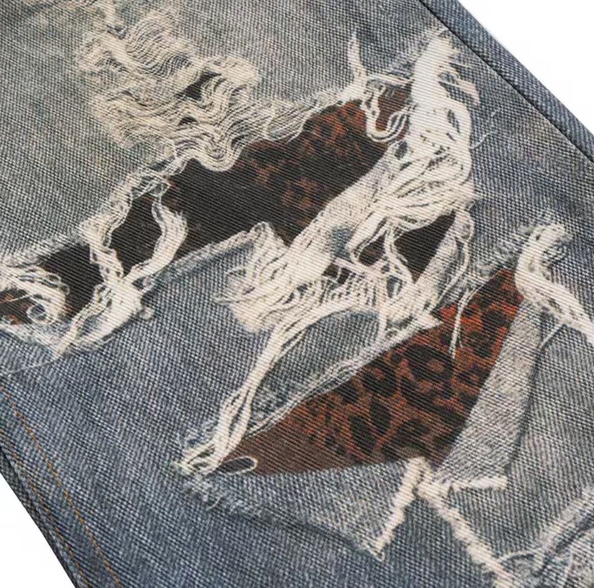 Vintage Vintage Blue Leopard Print Patch Hole Baggy Jeans Size US 33 - 2 Thumbnail