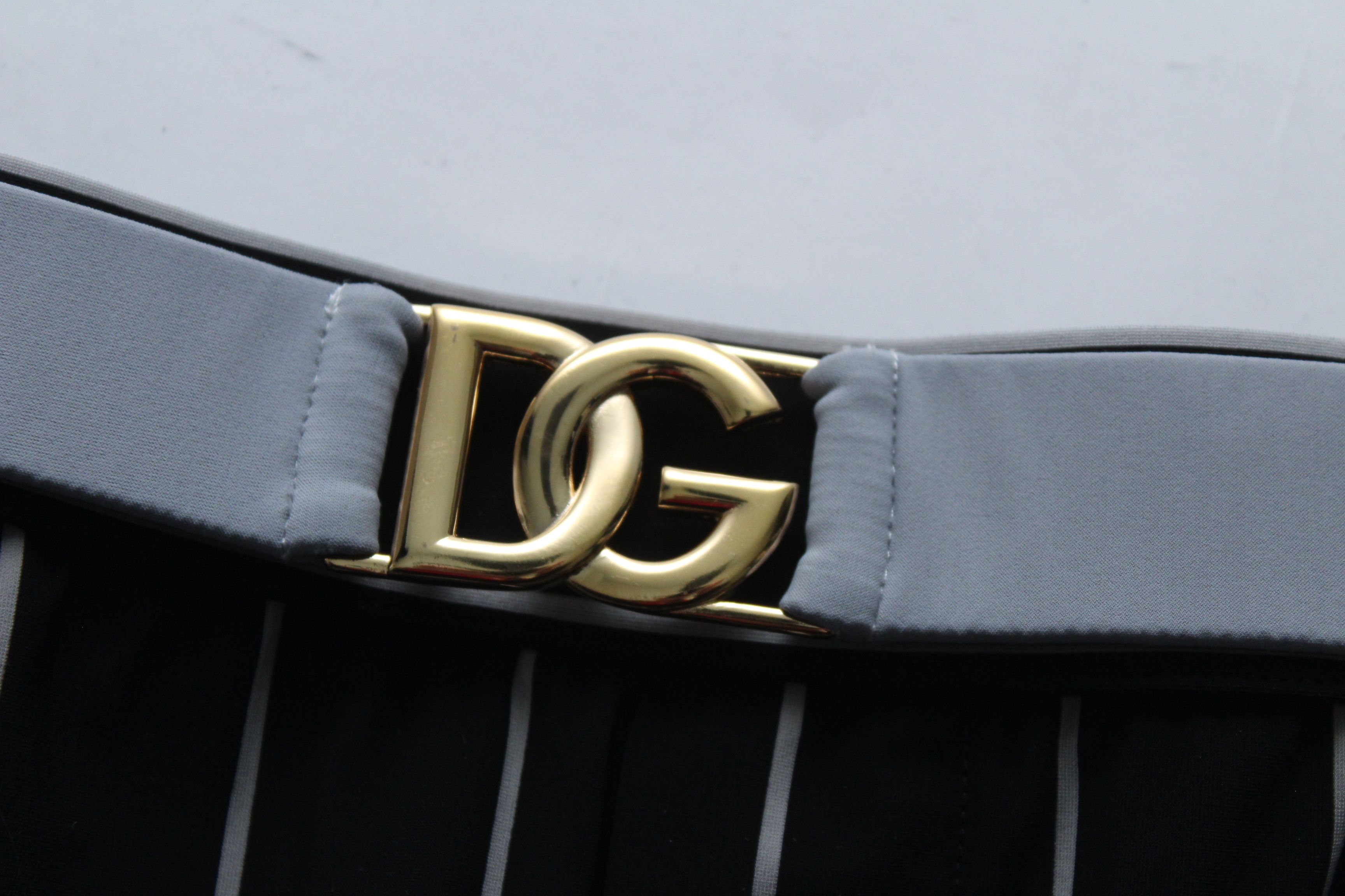 Dolce & Gabbana Dolce Gabbana Pinstripe Swim Briefs with Gold DG Buckle Sz S Size US 30 / EU 46 - 6 Thumbnail