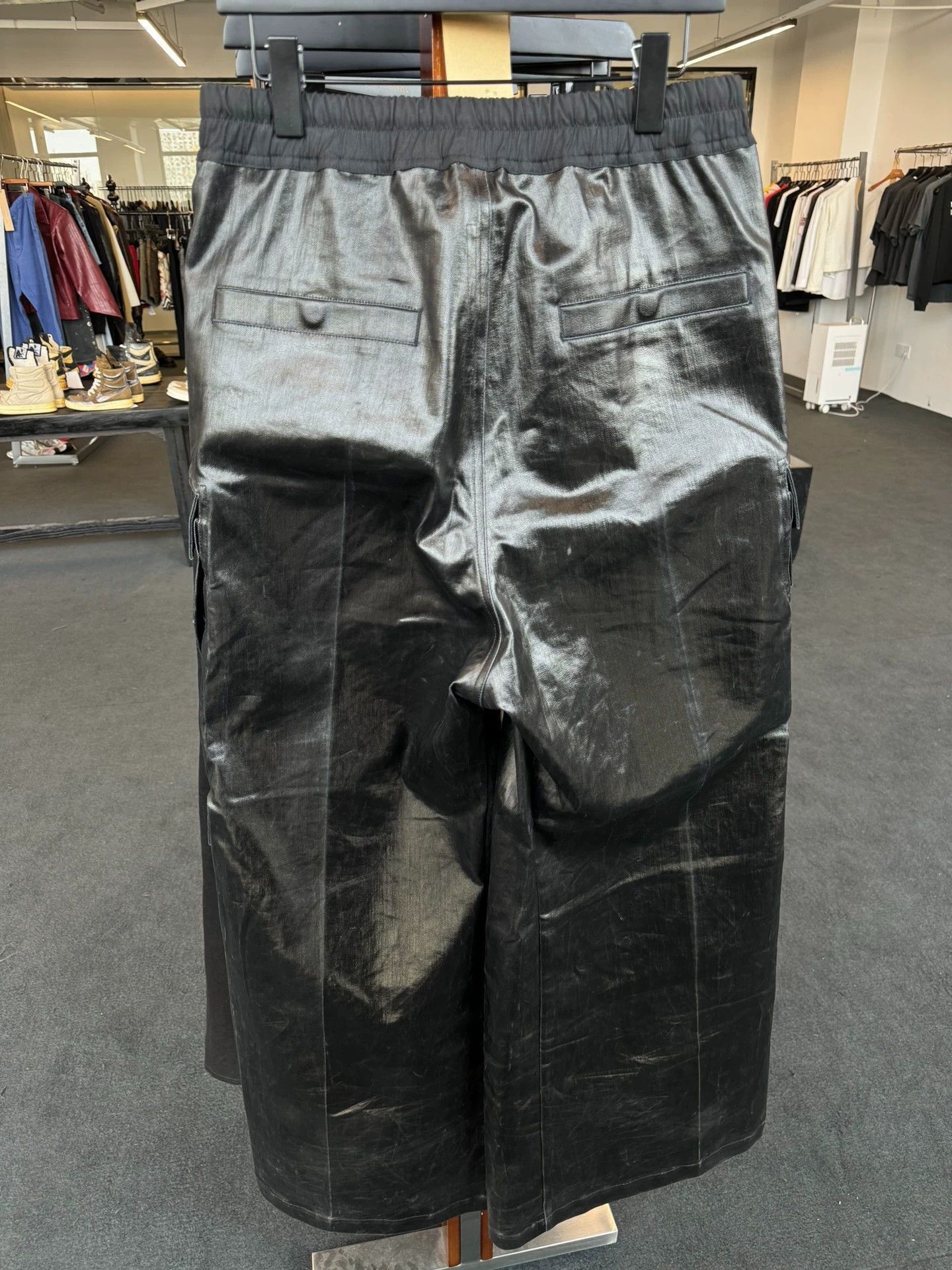 Rick Owens Rick Owens Metal coated zipper tooling pocket wide-leg pant Size US 32 / EU 48 - 4 Thumbnail