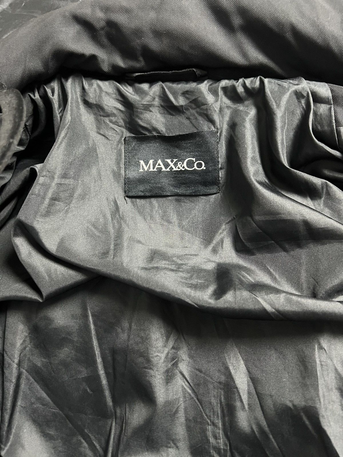 Max Mara Max mara nylon puffer parka black filled down L Size L / US 10 / IT 46 - 5 Thumbnail