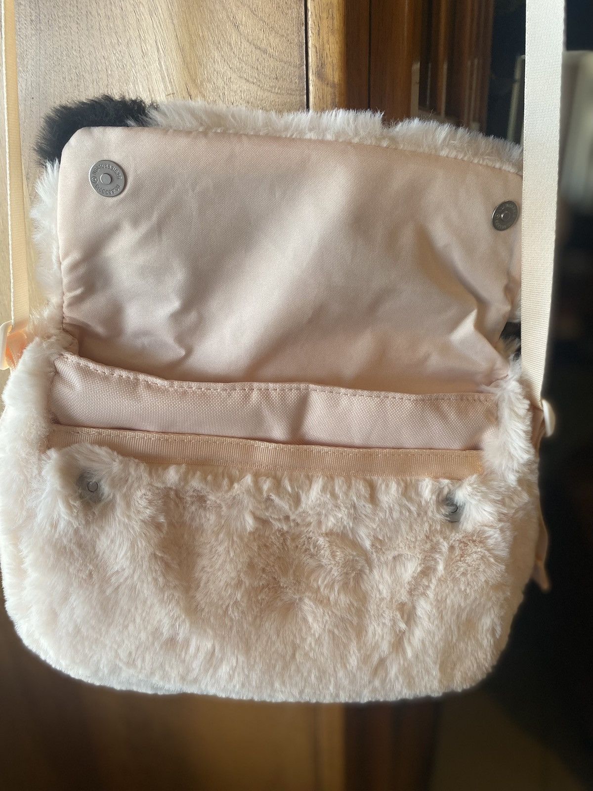 Nike Nike Future 365 Pink Faux Fur Crossbody Size ONE SIZE - 7 Thumbnail