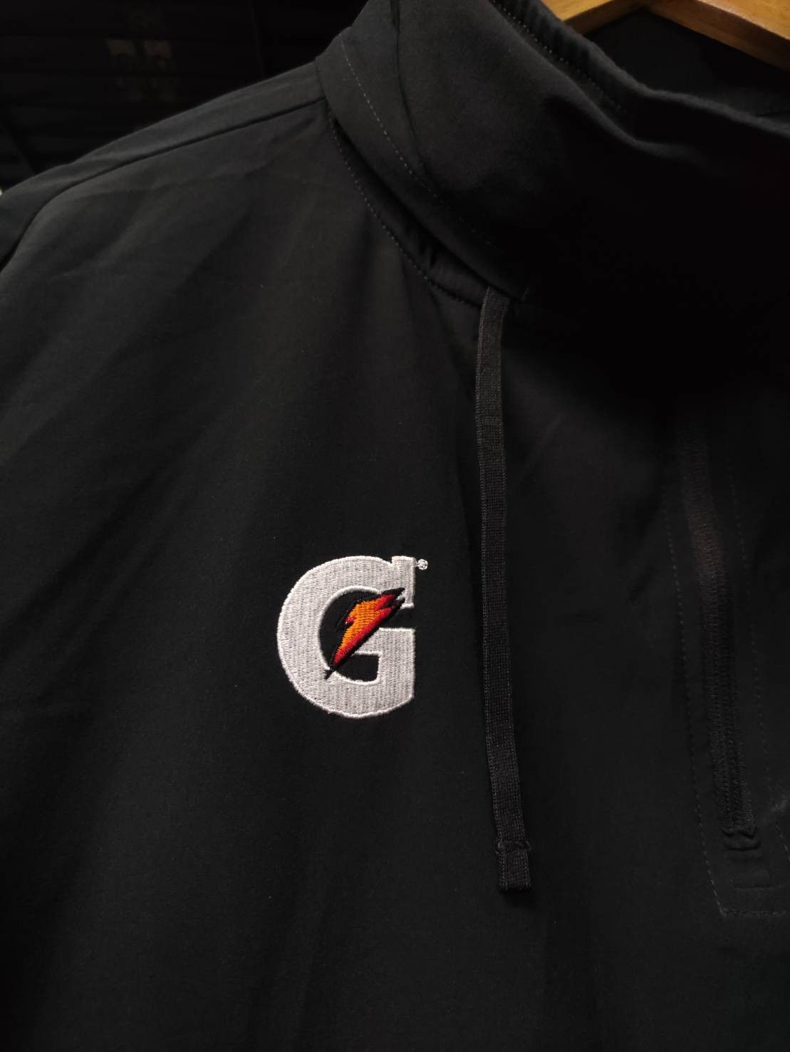 Gatorade × Nike Nike x Gatorade 1/4 Zip Pullover&Hoodie Size US L / EU 52-54 / 3 - 3 Thumbnail
