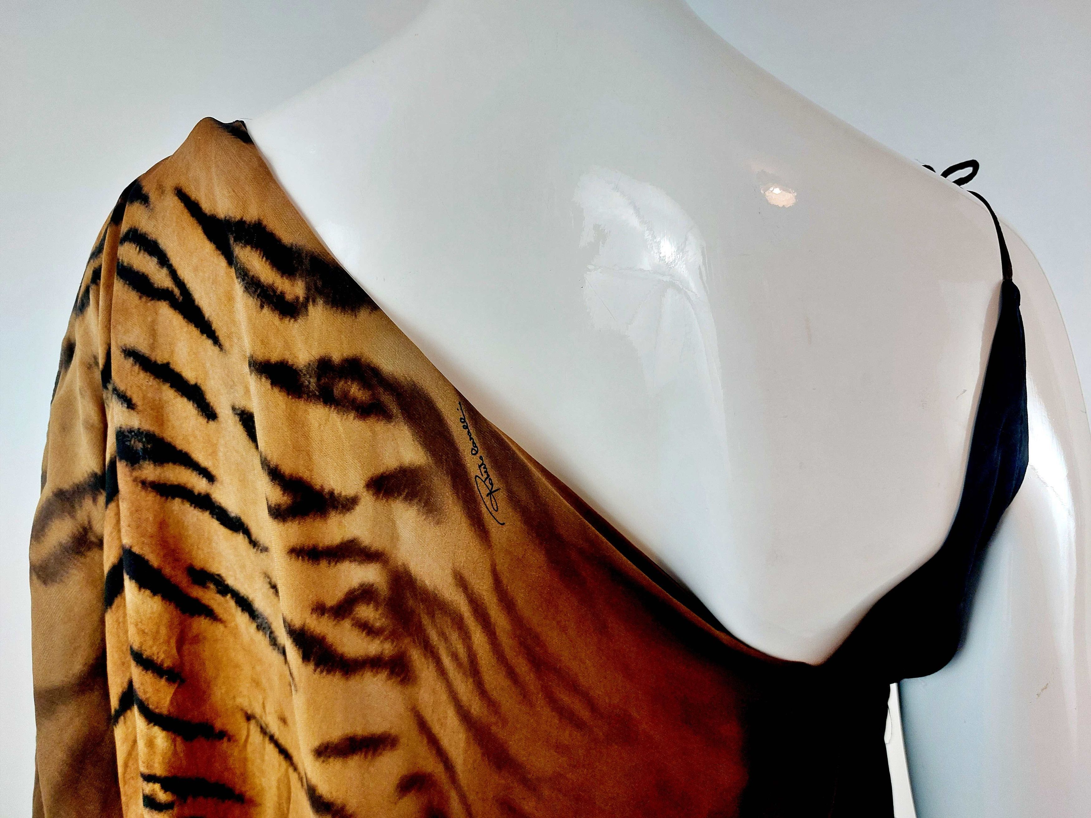 Roberto Cavalli Roberto Cavalli FW2000 Tiger Silk Maxi Dress Evening Gown Size S / US 4 / IT 40 - 7 Thumbnail