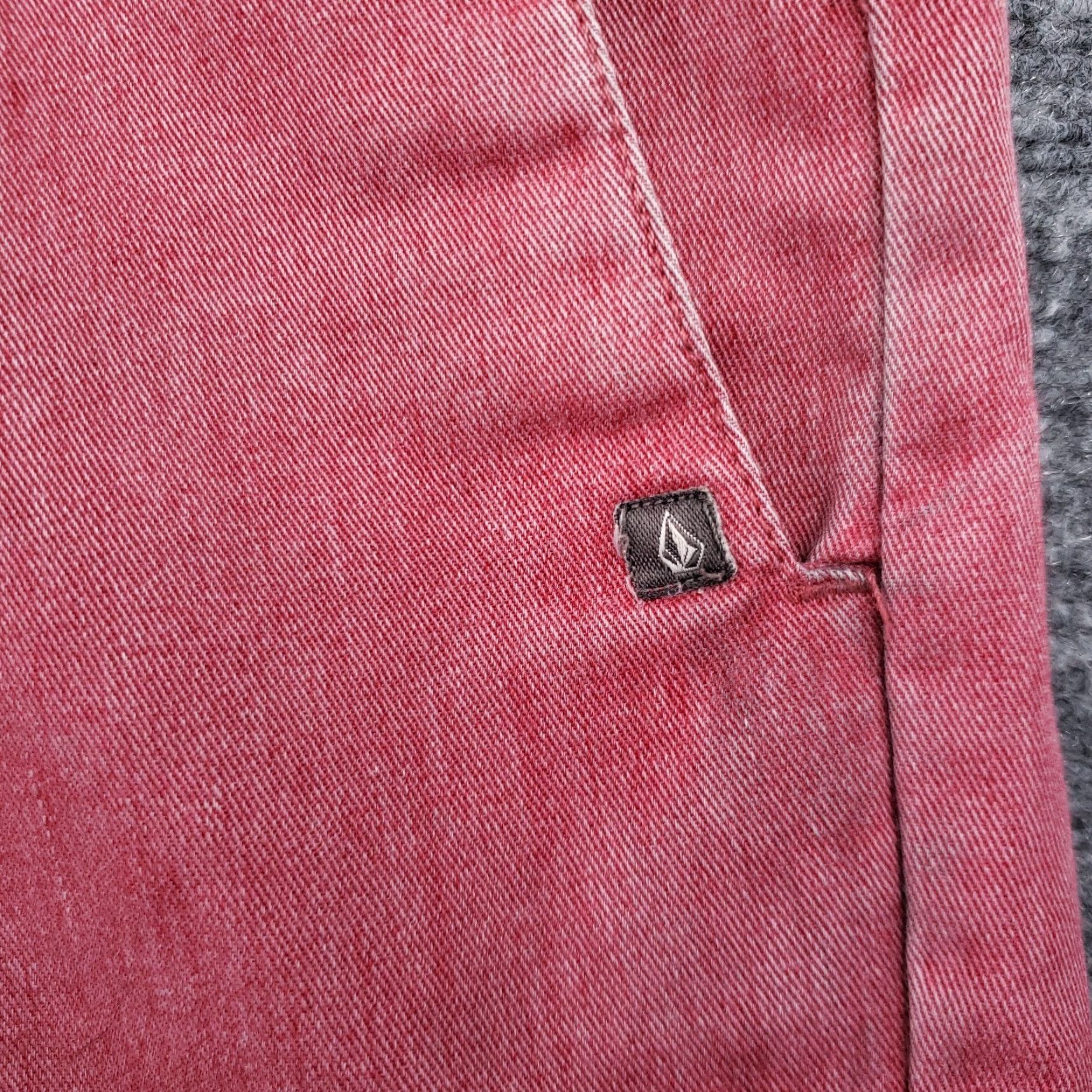 Volcom Volcom Shorts Mens 40 Red Bermuda Mid-Rise 10" Flat Front Denim Casual Outdoor Bermuda Shorts Red Volcom Mens 40 Regular Size US 40 / EU 56 - 7 Thumbnail