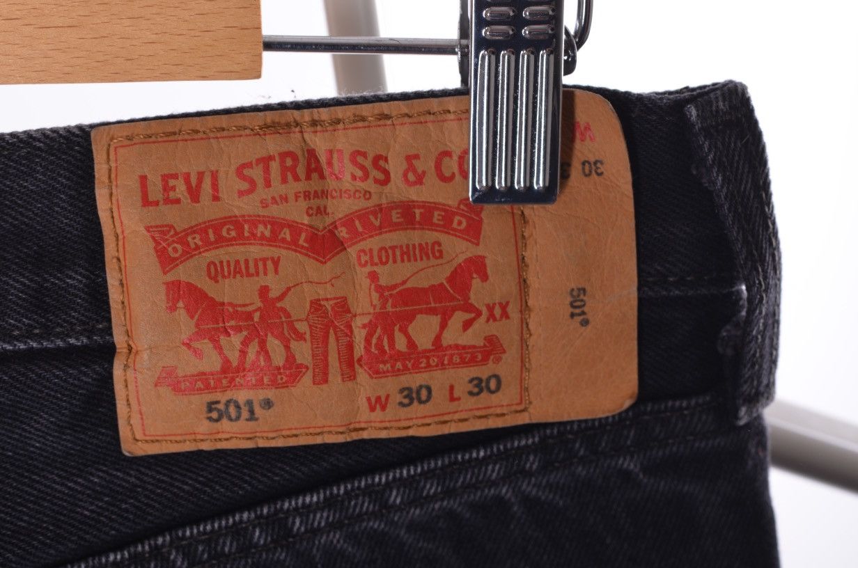 Japanese Brand Vintage Levi’s 501 Perfect Faded Straight Pants Jeans Y2K Size US 30 / EU 46 - 4 Thumbnail