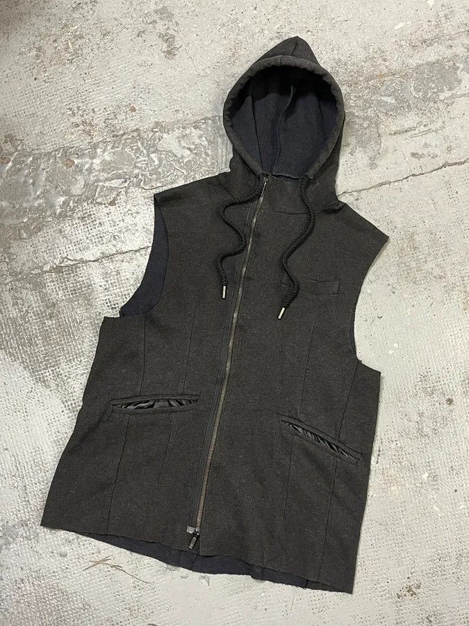 Emporio Armani 2000s Emporio Armani Grey Wool Hodded Vest Jacket Size US S / EU 44-46 / 1 - 4 Thumbnail