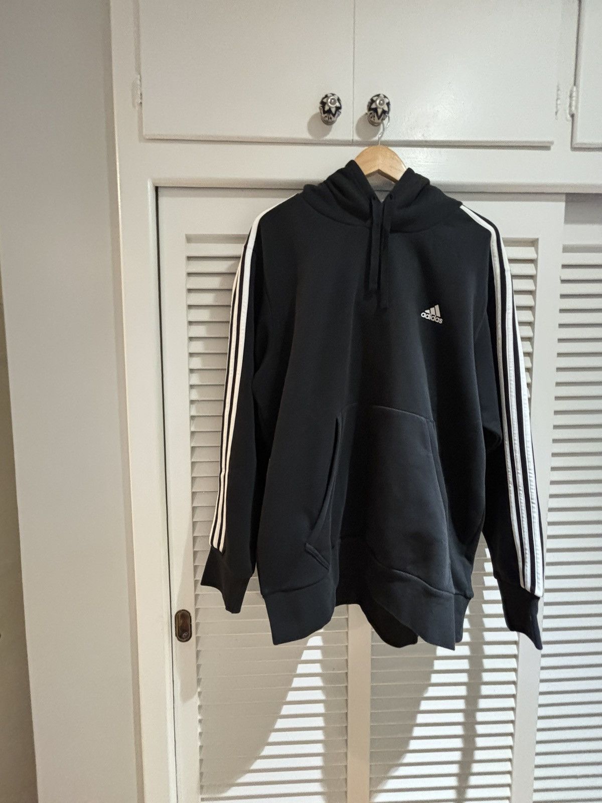Adidas Adidas black hoodie 3 stripped xxl brand new Size US XXL / EU 58 / 5 - 1 Thumbnail